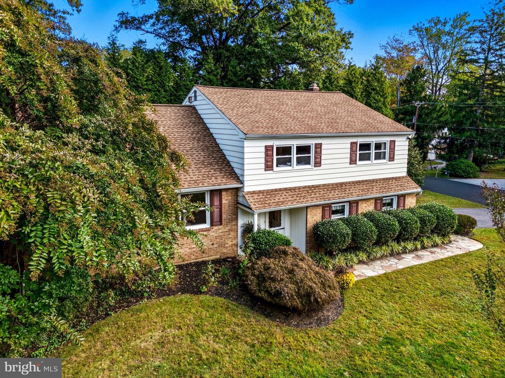 Photo of 210 Cooper Drive, WALLINGFORD, PA 19086 (MLS # PADE2102210)
