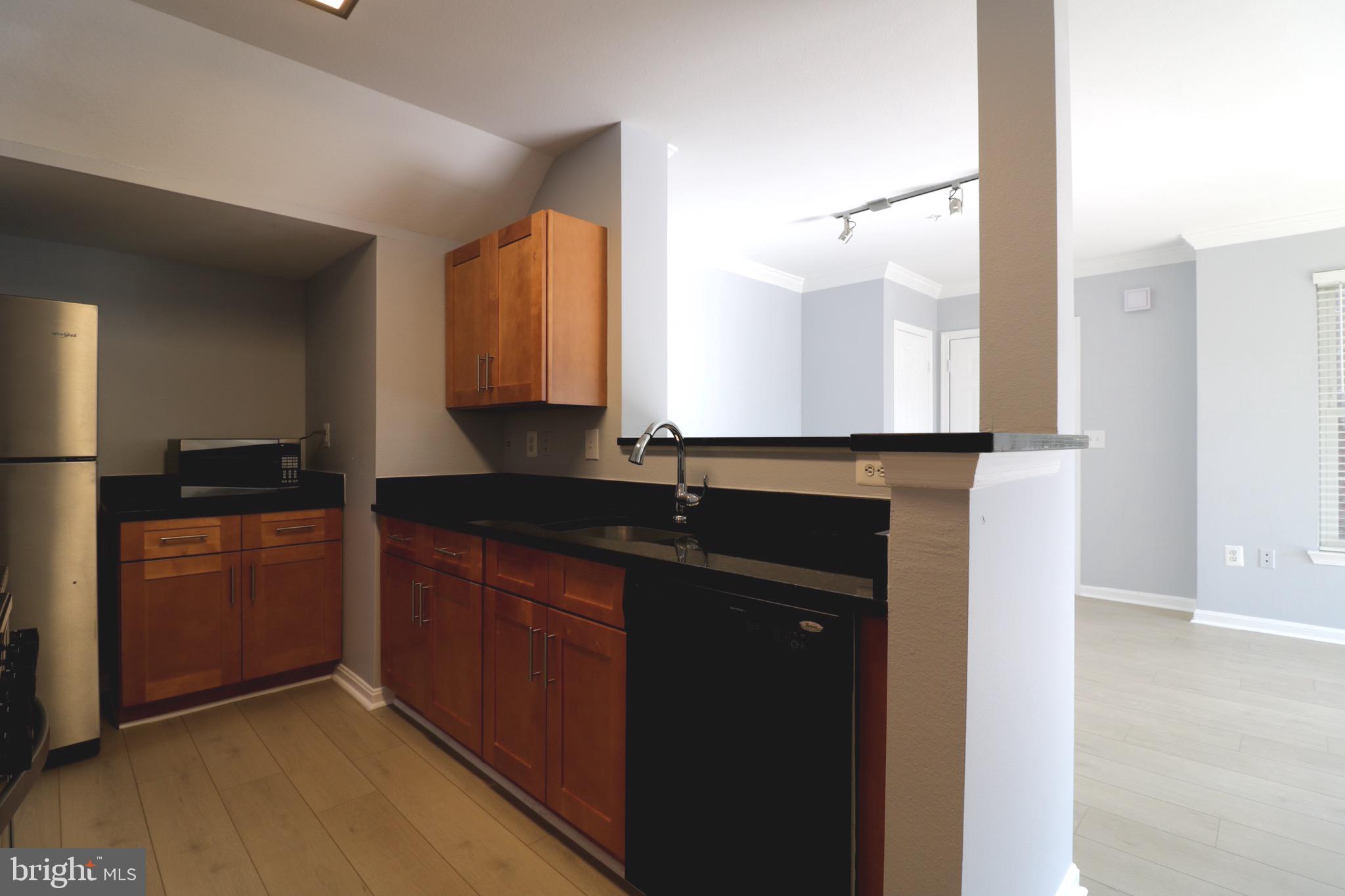 GATES OF FAIR LAKES - Residential Lease