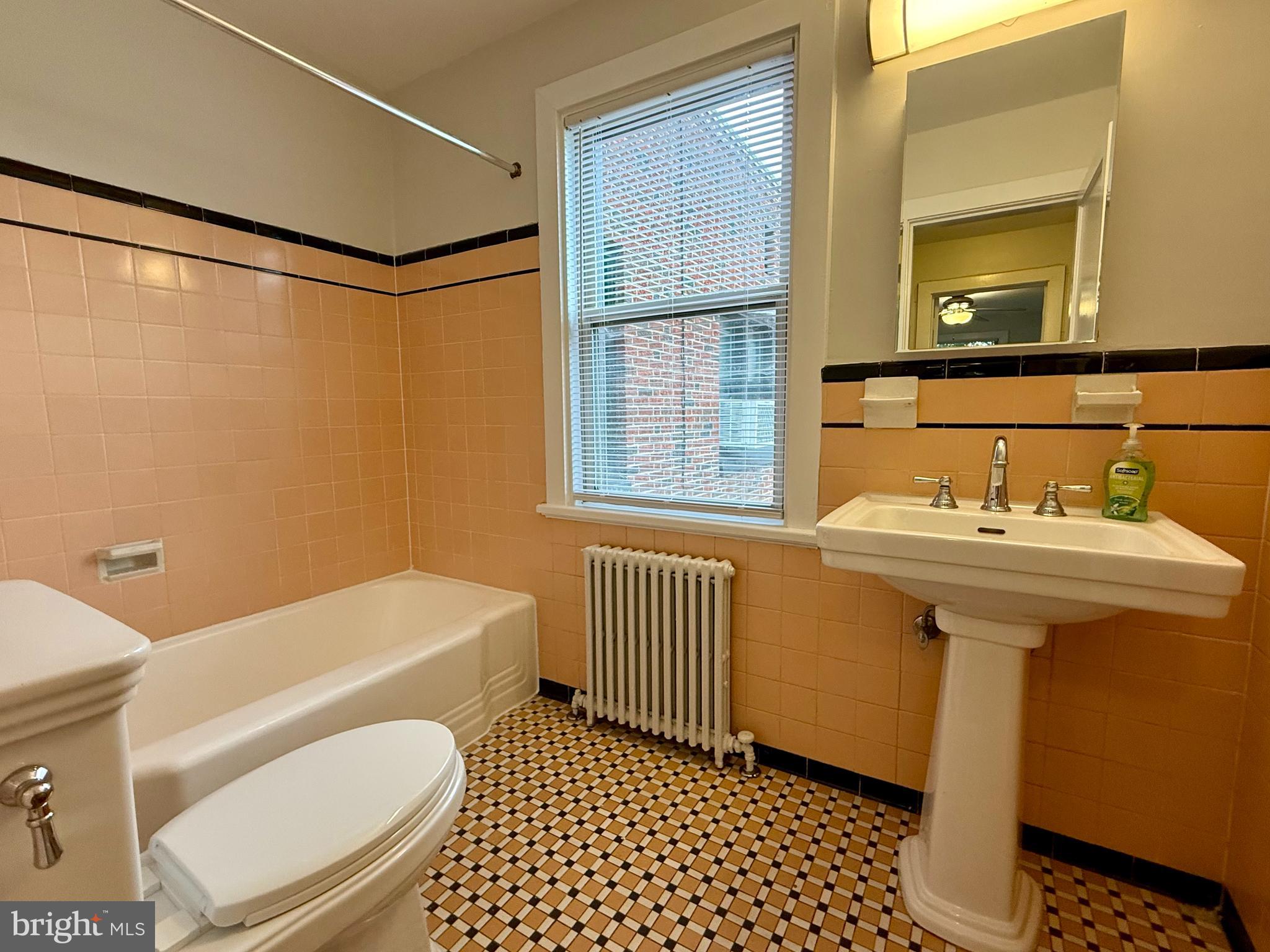 FREDERICKSBURG CITY - Residential Lease