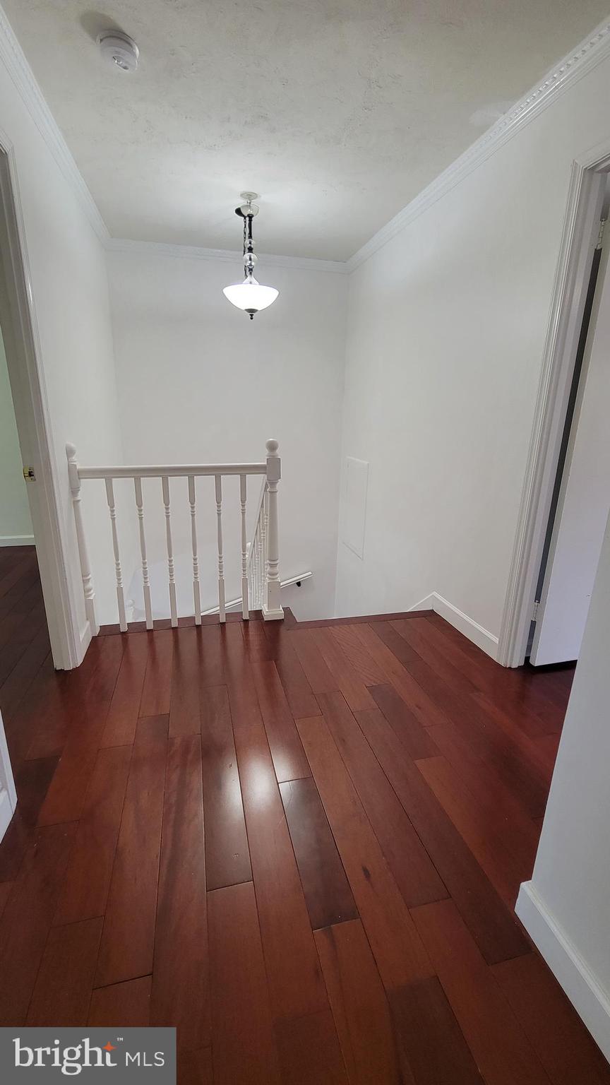 VILLA D ESTE VILLAGE - Residential Lease