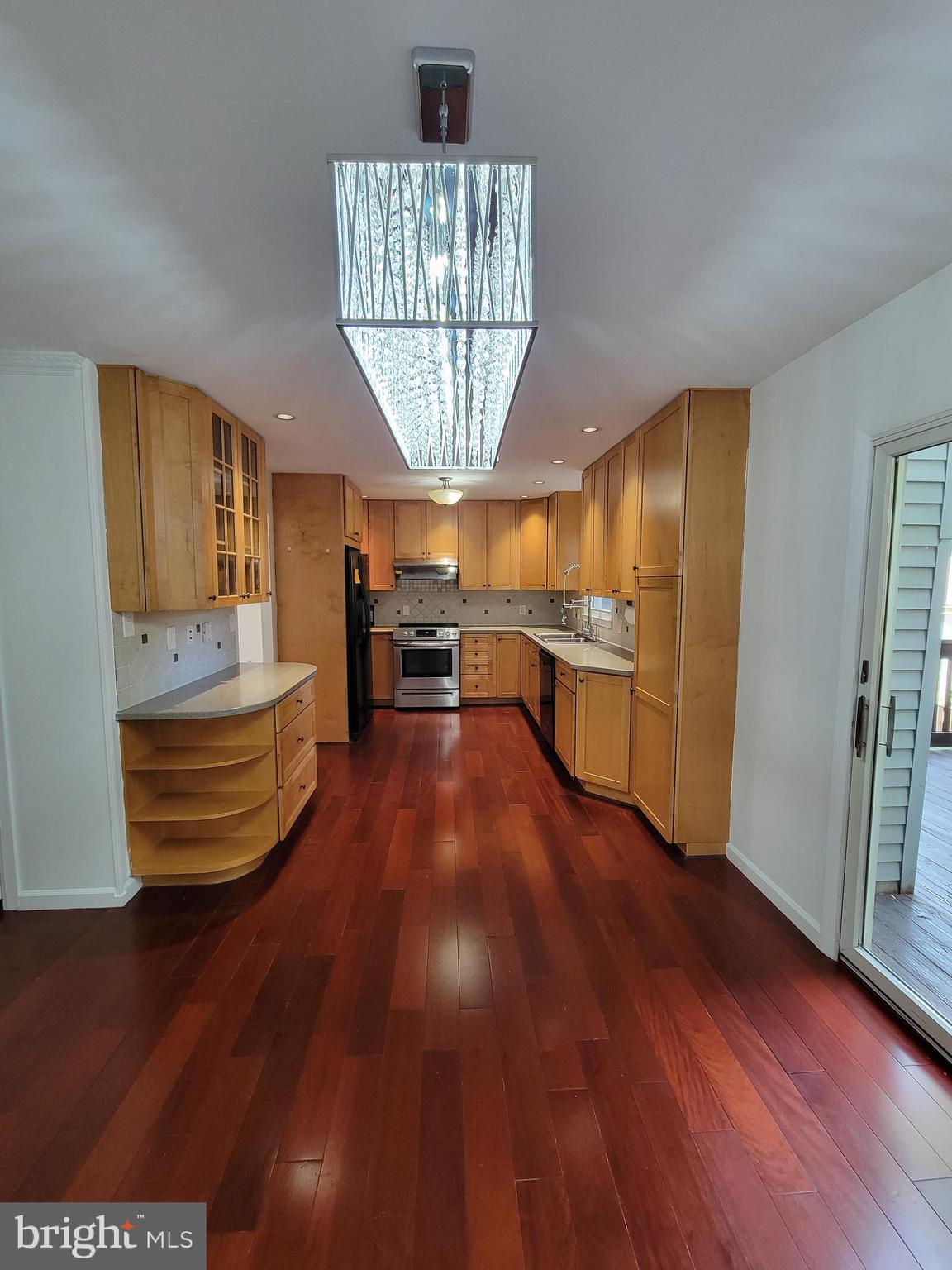 VILLA D ESTE VILLAGE - Residential Lease