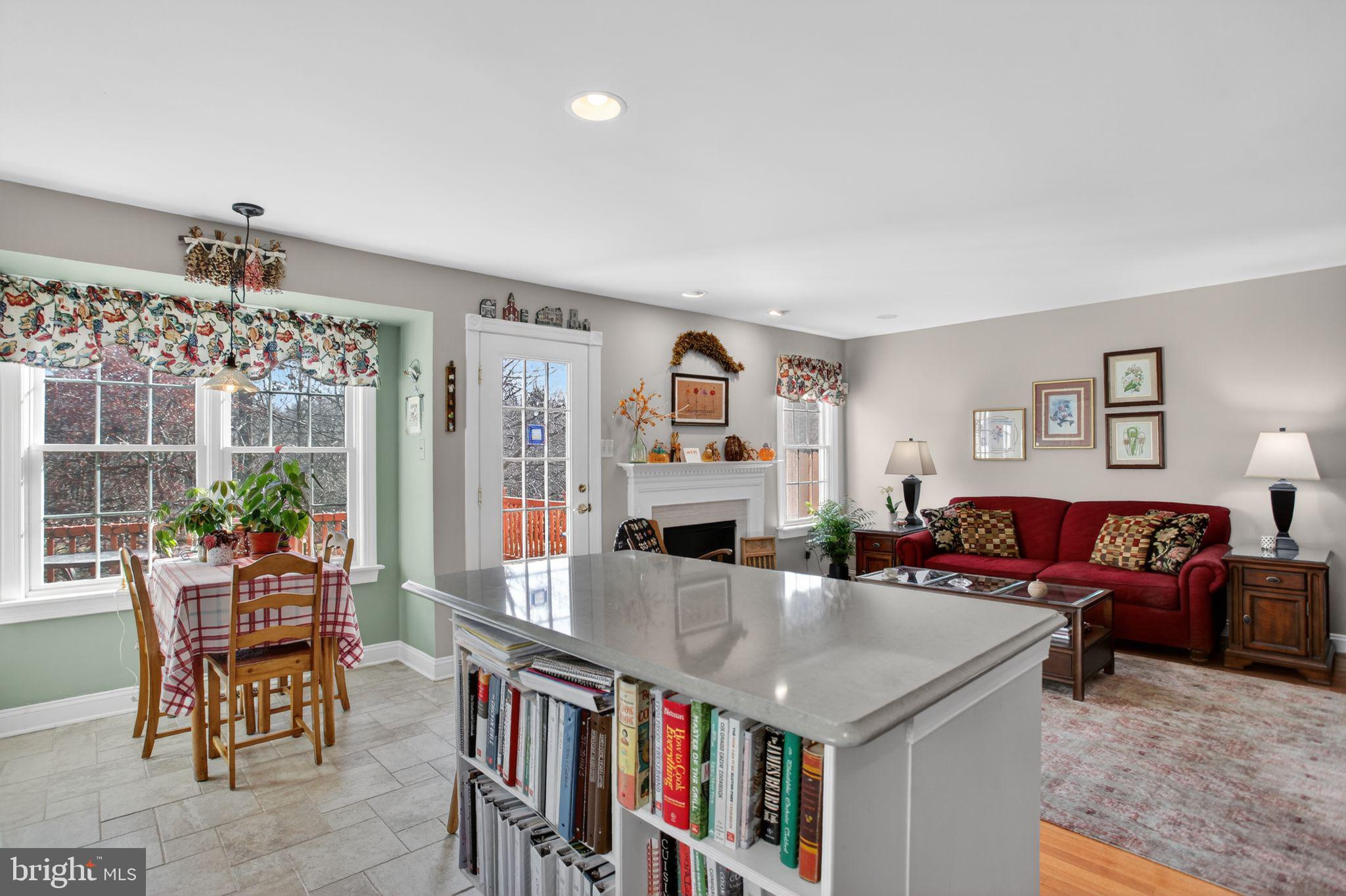 BELCOURT MANOR - Residential