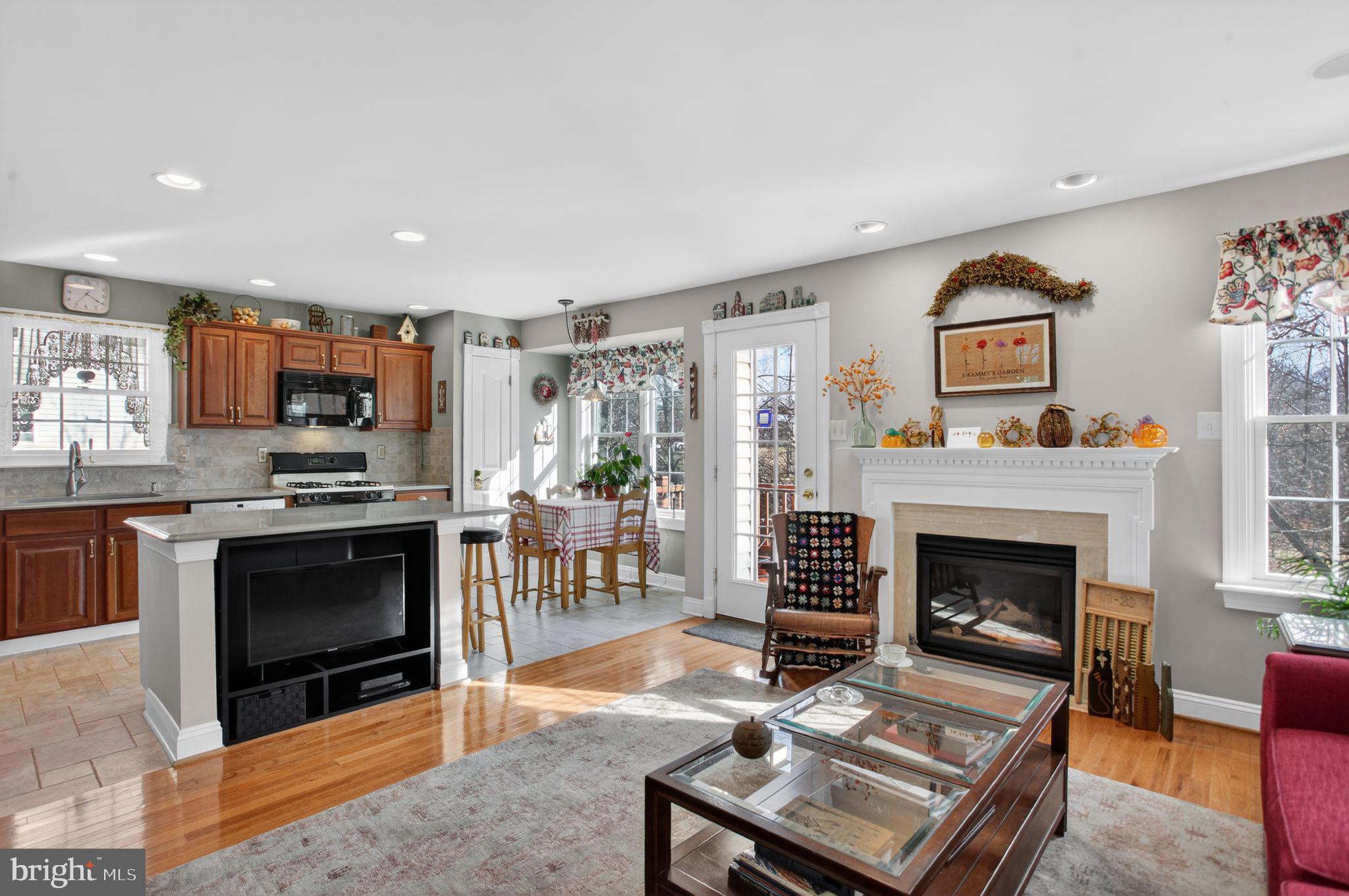 BELCOURT MANOR - Residential