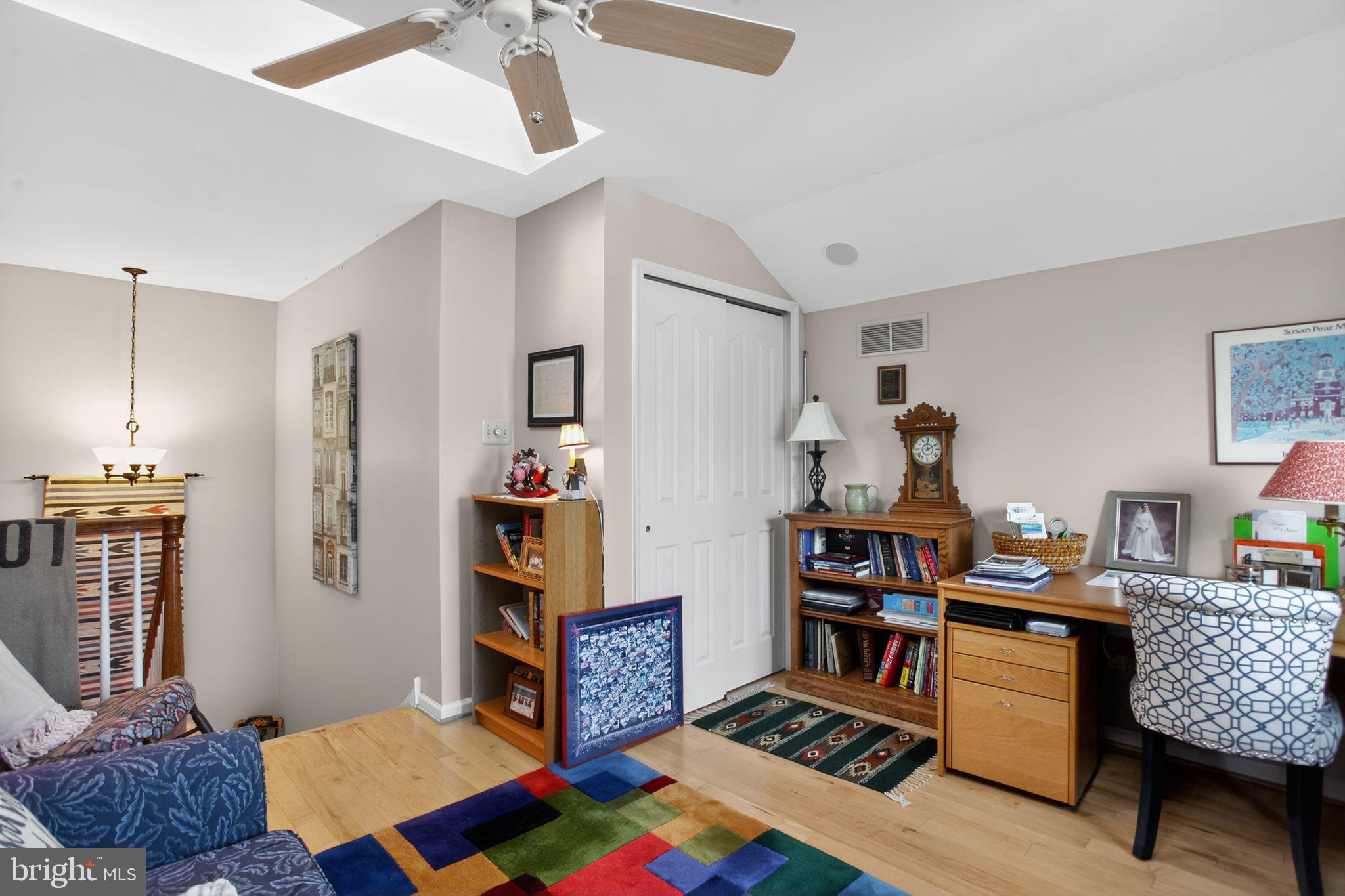 BELCOURT MANOR - Residential