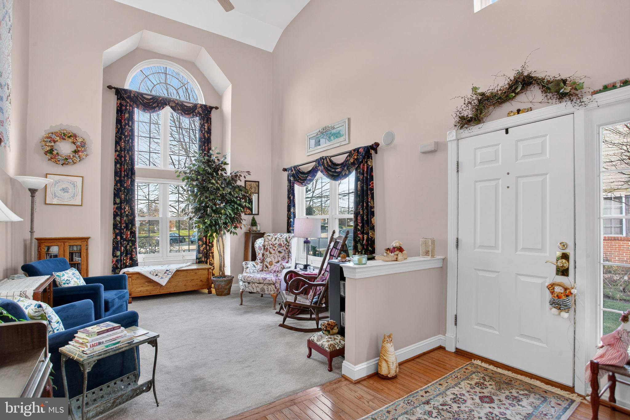 BELCOURT MANOR - Residential