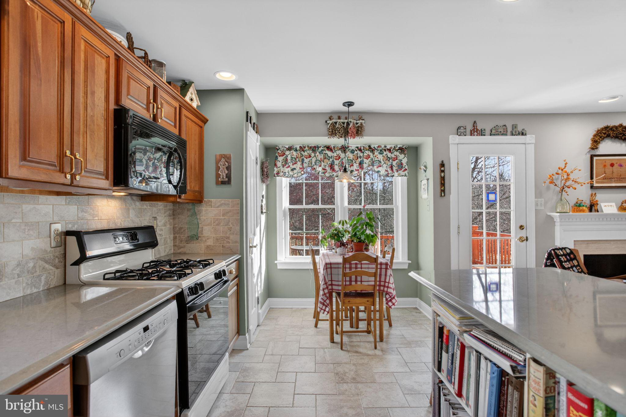 BELCOURT MANOR - Residential