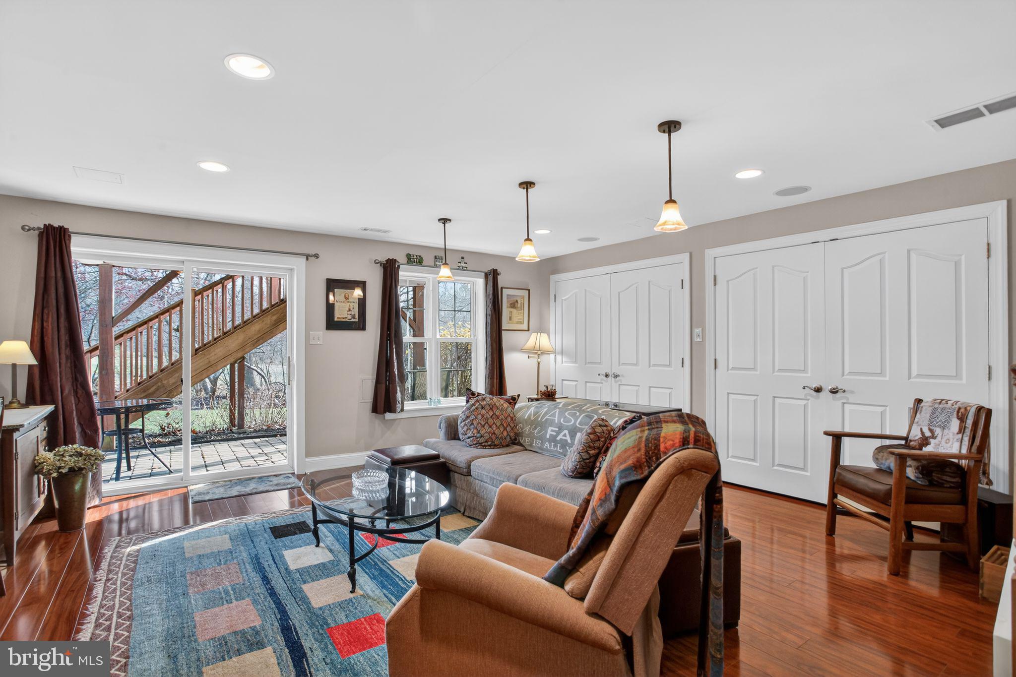 BELCOURT MANOR - Residential