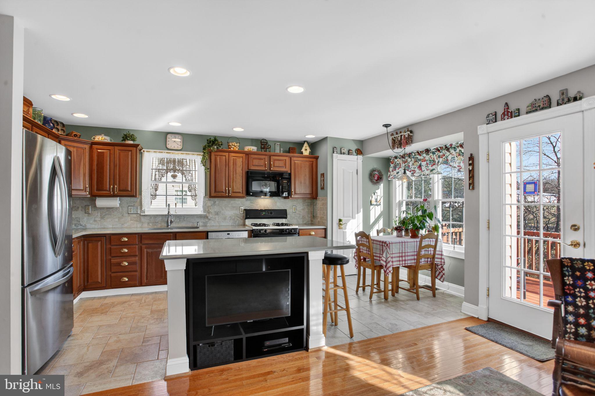 BELCOURT MANOR - Residential