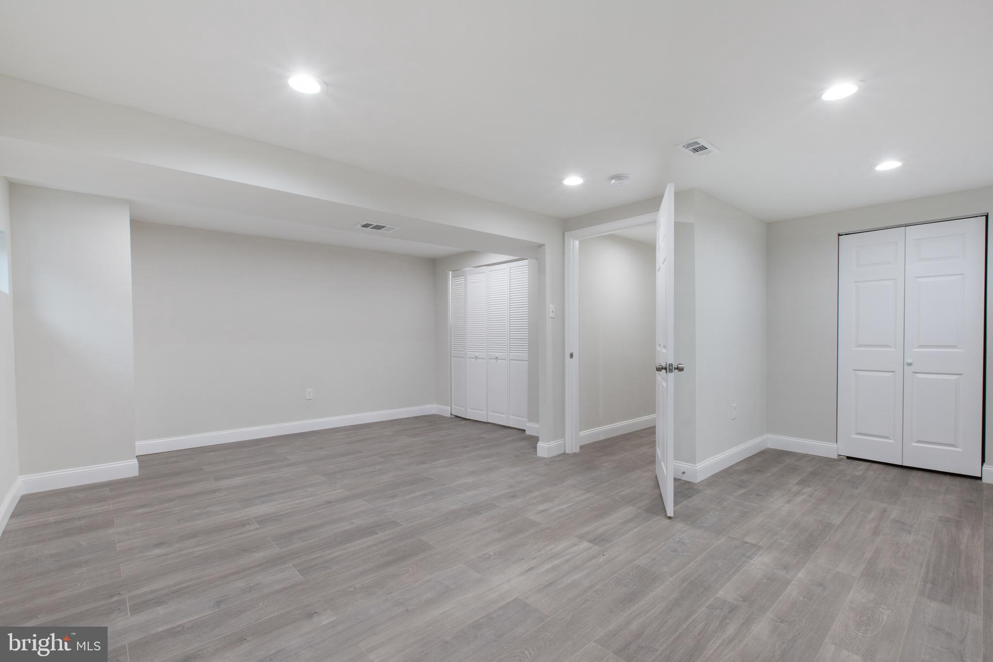 ROLLING ACRES - Residential