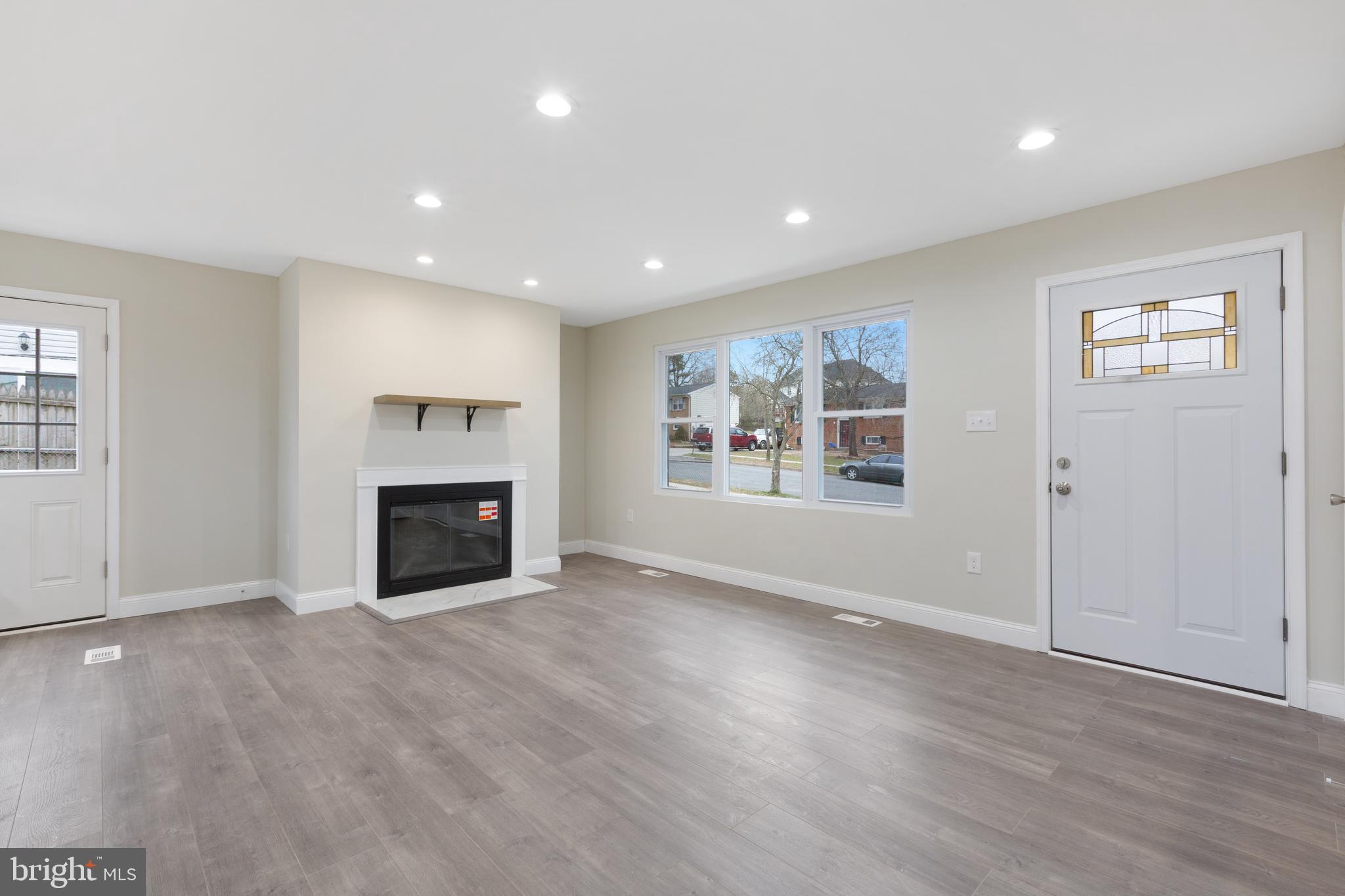 ROLLING ACRES - Residential