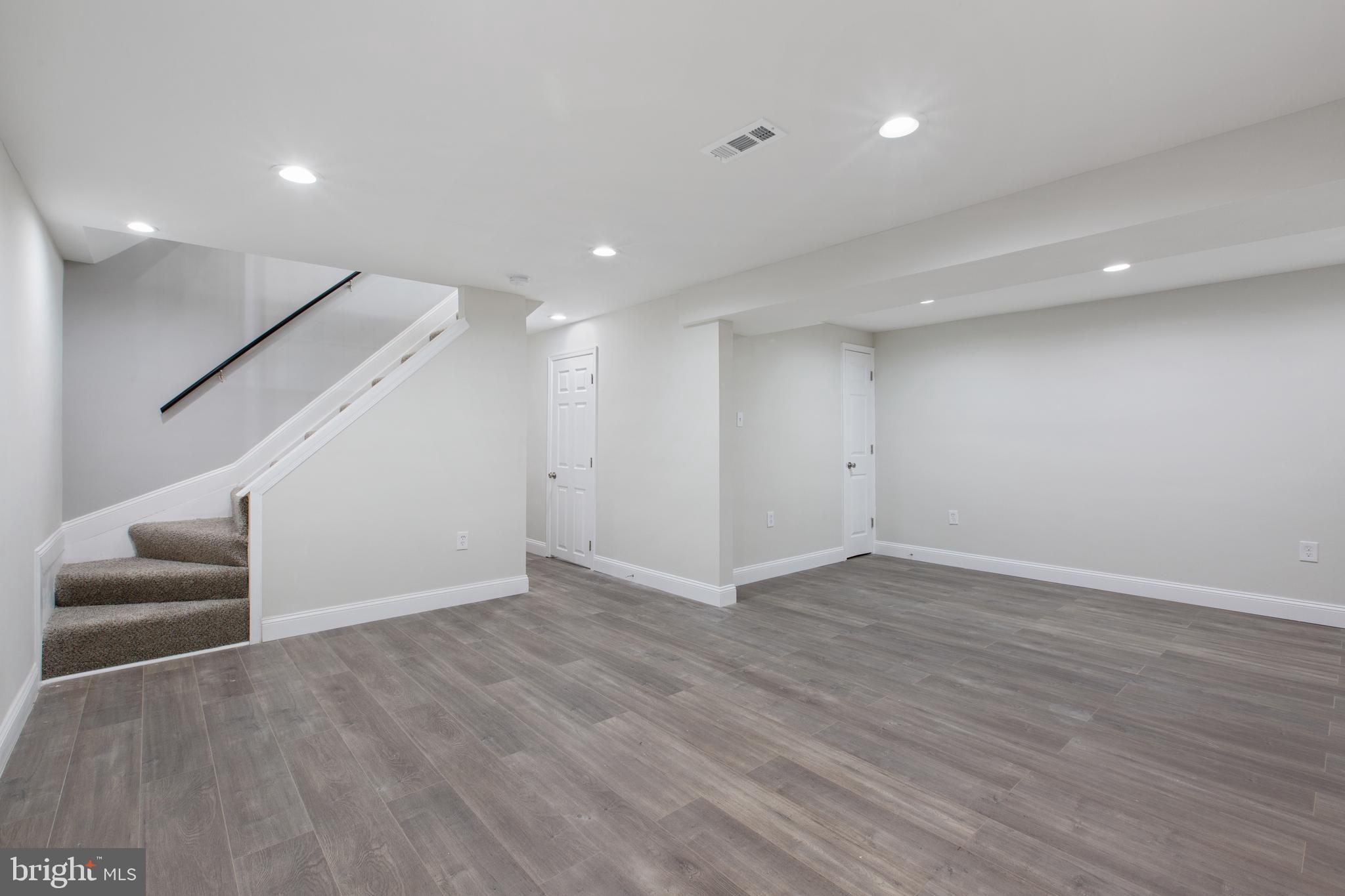 ROLLING ACRES - Residential