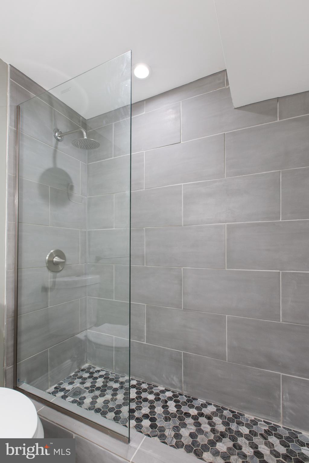 ROLLING ACRES - Residential