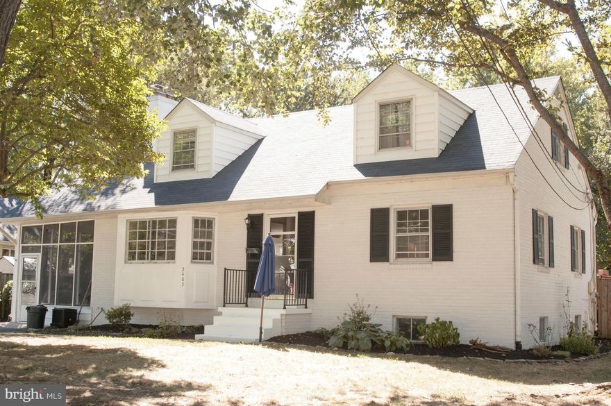 Charming Cape Cod in Stratford Landing. Alexandria/Fort Hunt. 3 fin. lvls. Stunning fenced back yard with shed, play equipment, deck and patio. 4 bed 2 bath with rec. rm, screened in porch, den/craft rm/exercise rm (poss. 5th bed), area for wine cellar. Fireplace. Sep. Din. rm. Main lvl beds w/ full bath, 2 upper beds w/ full bath. New Roof, Newer HVAC. Close to GW Parkway, bike paths, comm bus.