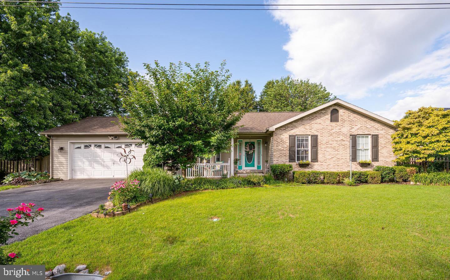 EASTSIDE VILLAGE - Residential