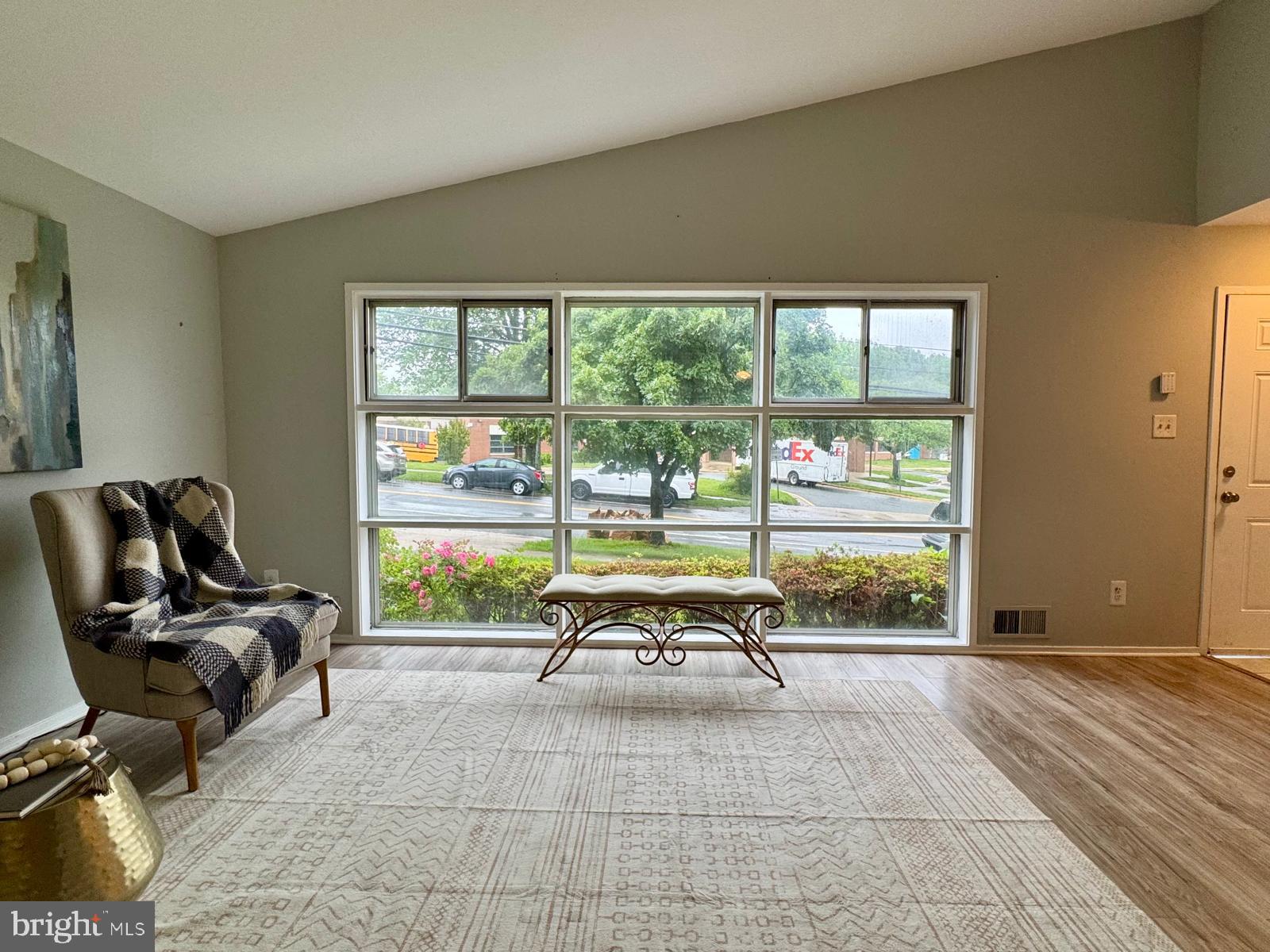 906 TWINBROOK PARKWAY