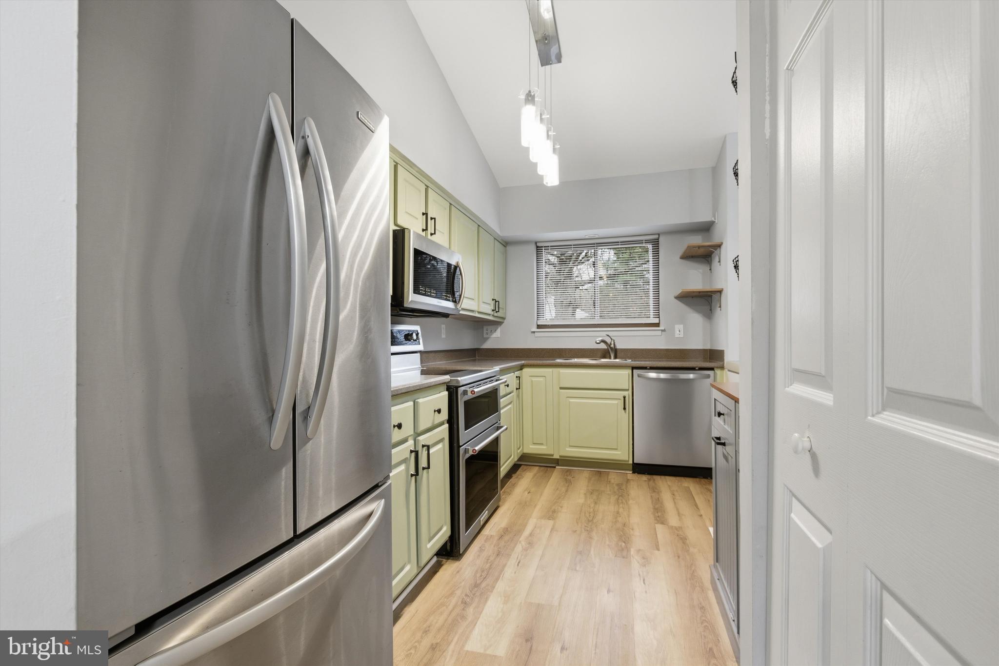 HICKORY RIDGE - Residential