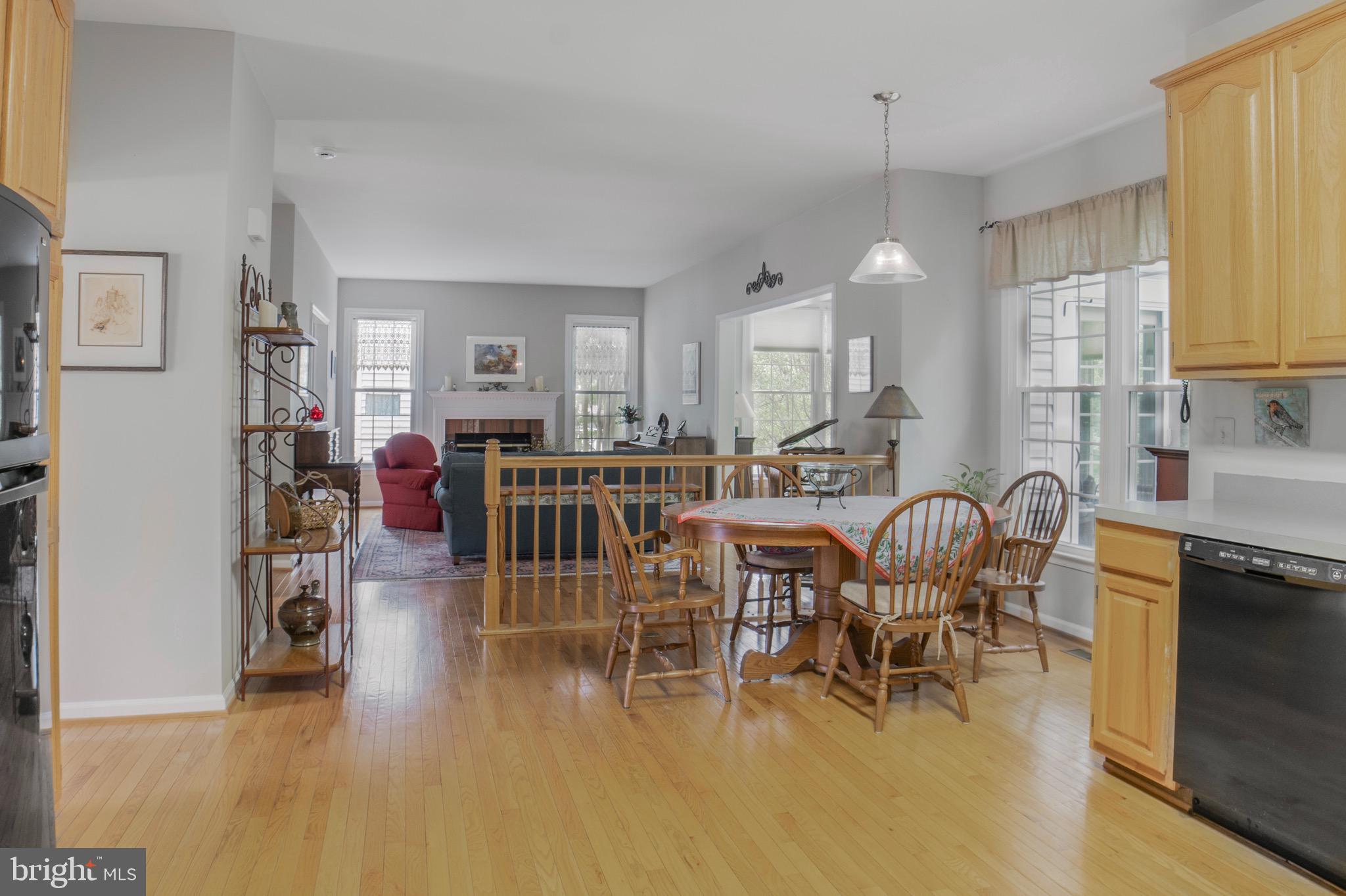 TALL OAKS - Residential