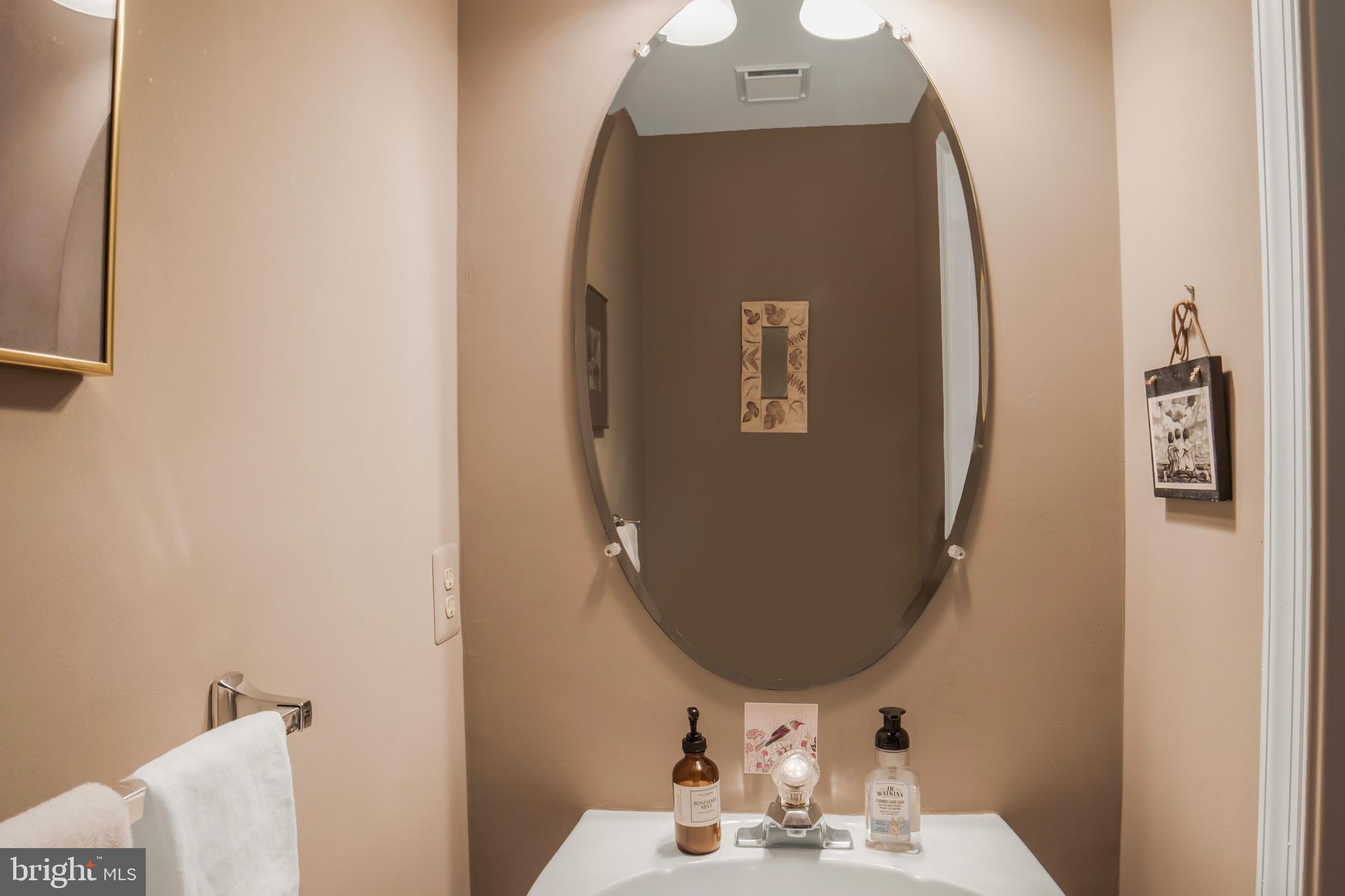 TALL OAKS - Residential