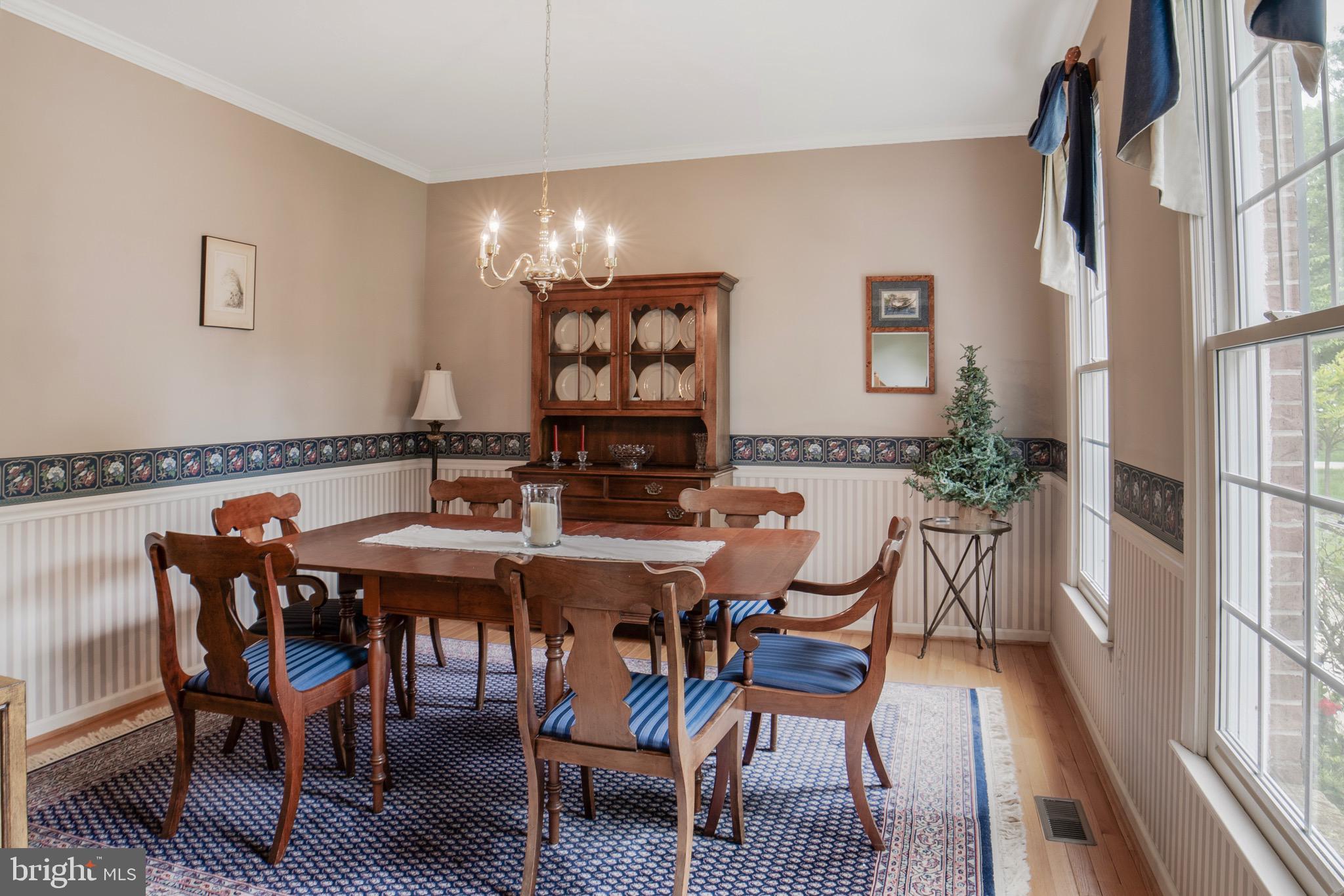 TALL OAKS - Residential