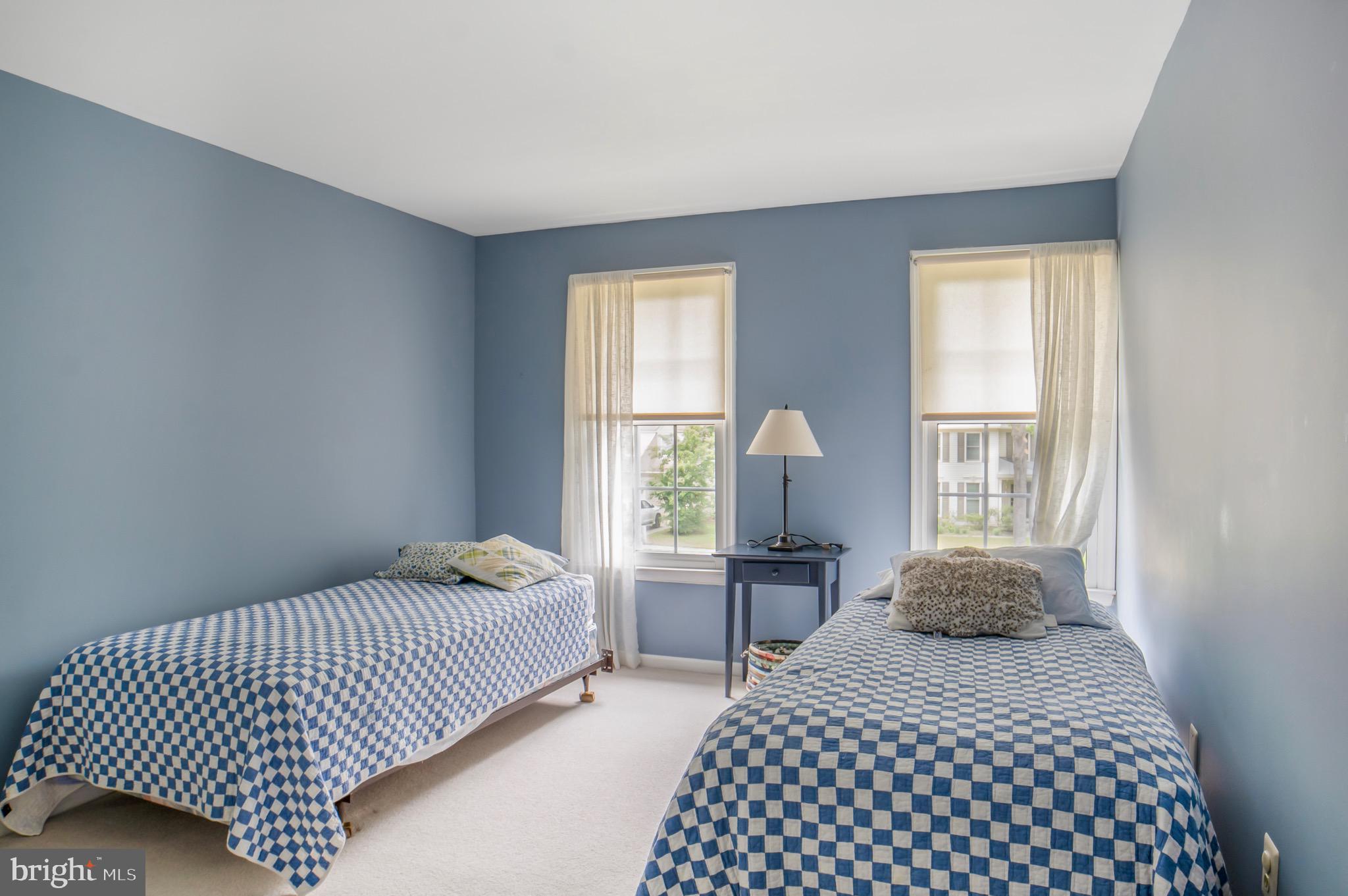 TALL OAKS - Residential