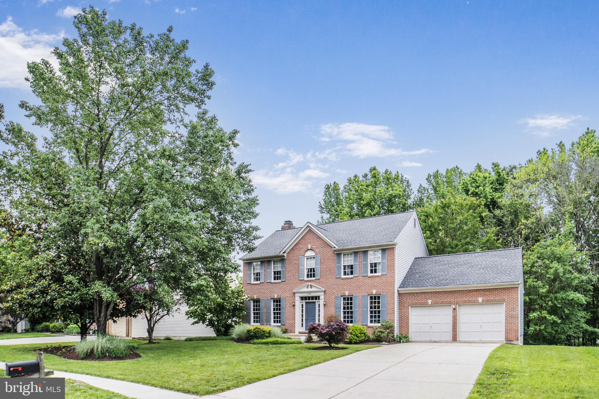 TALL OAKS - Residential