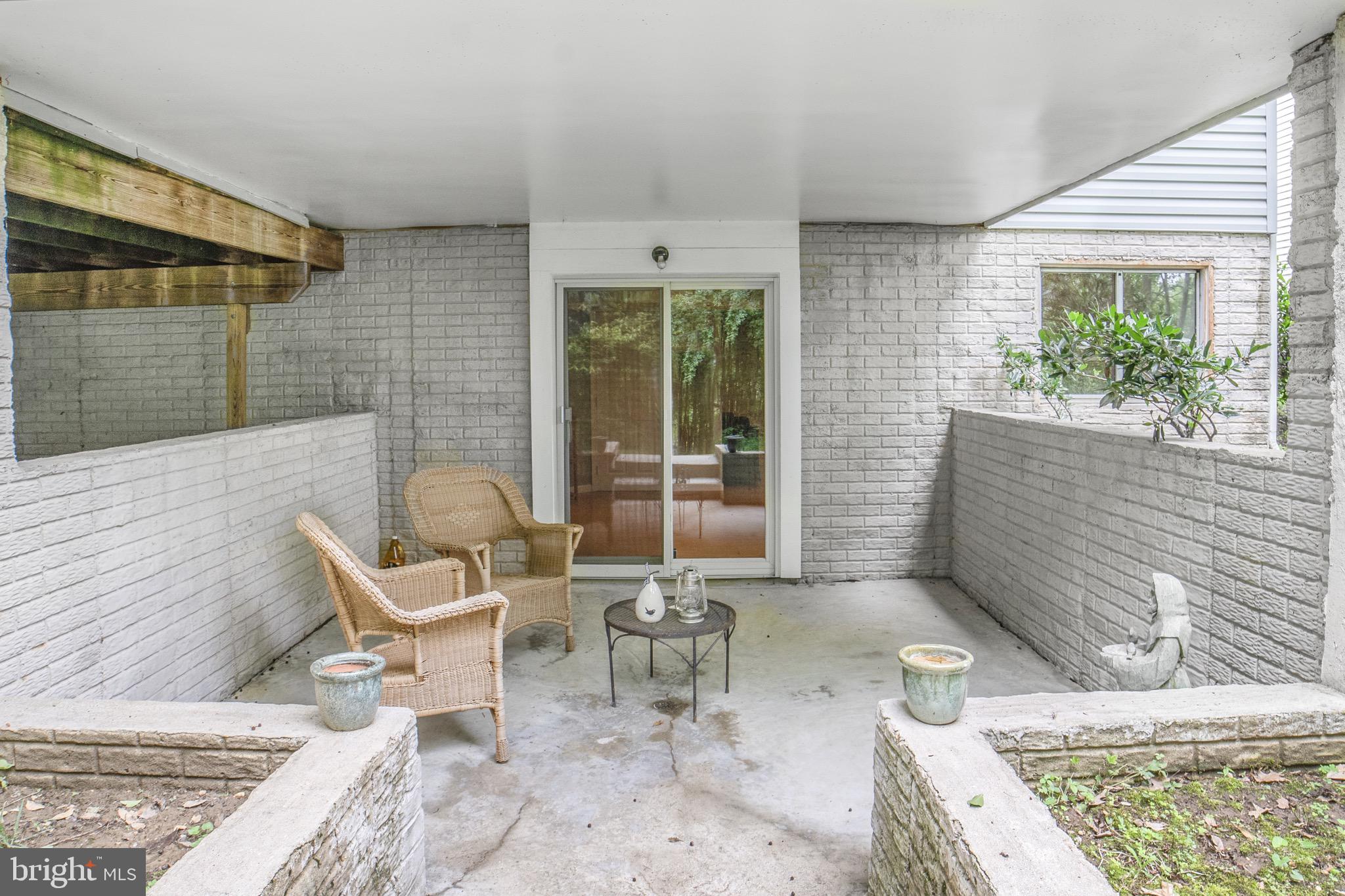 TALL OAKS - Residential