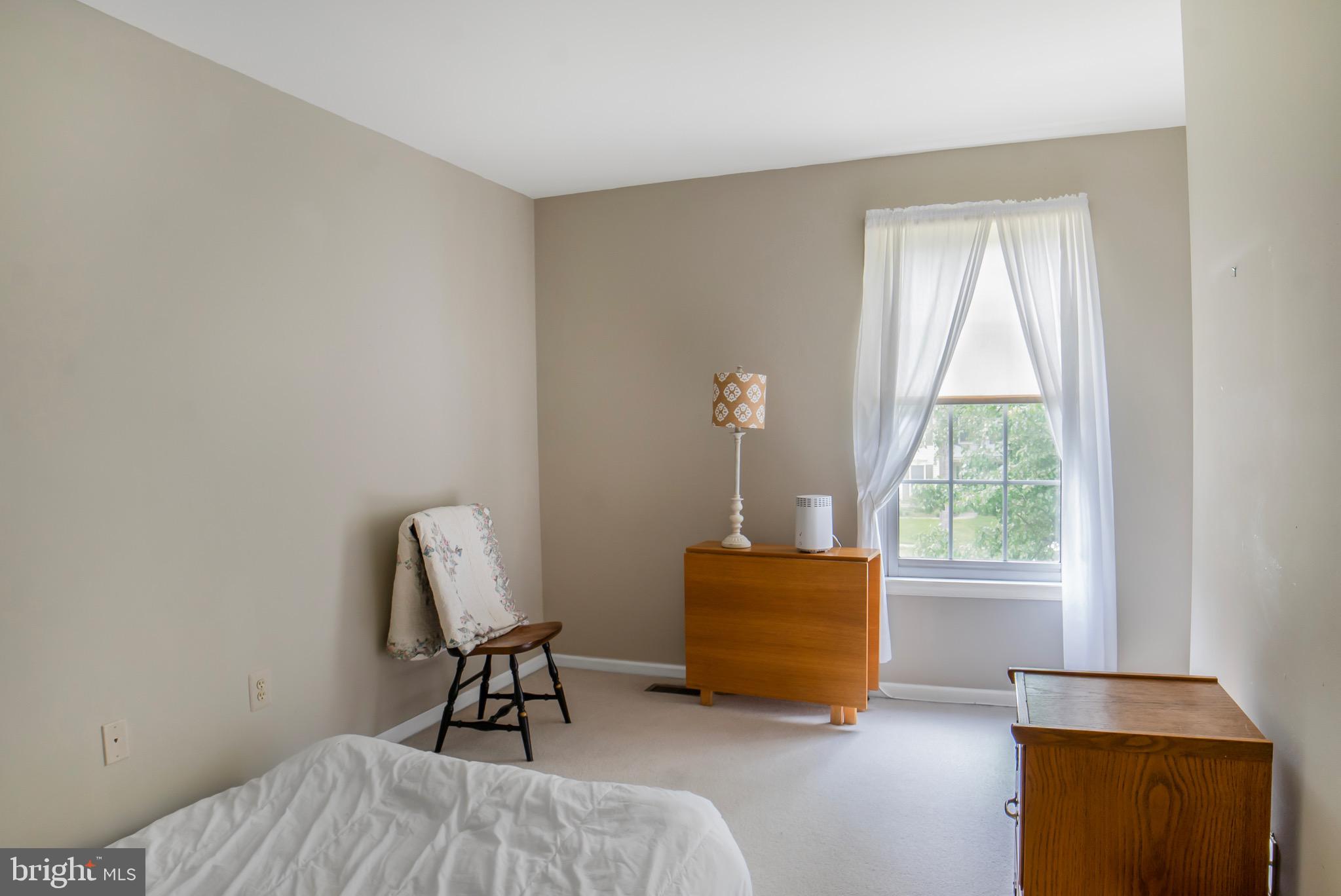 TALL OAKS - Residential