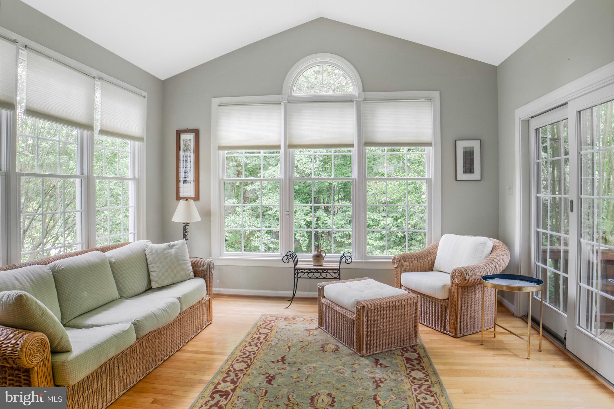 TALL OAKS - Residential