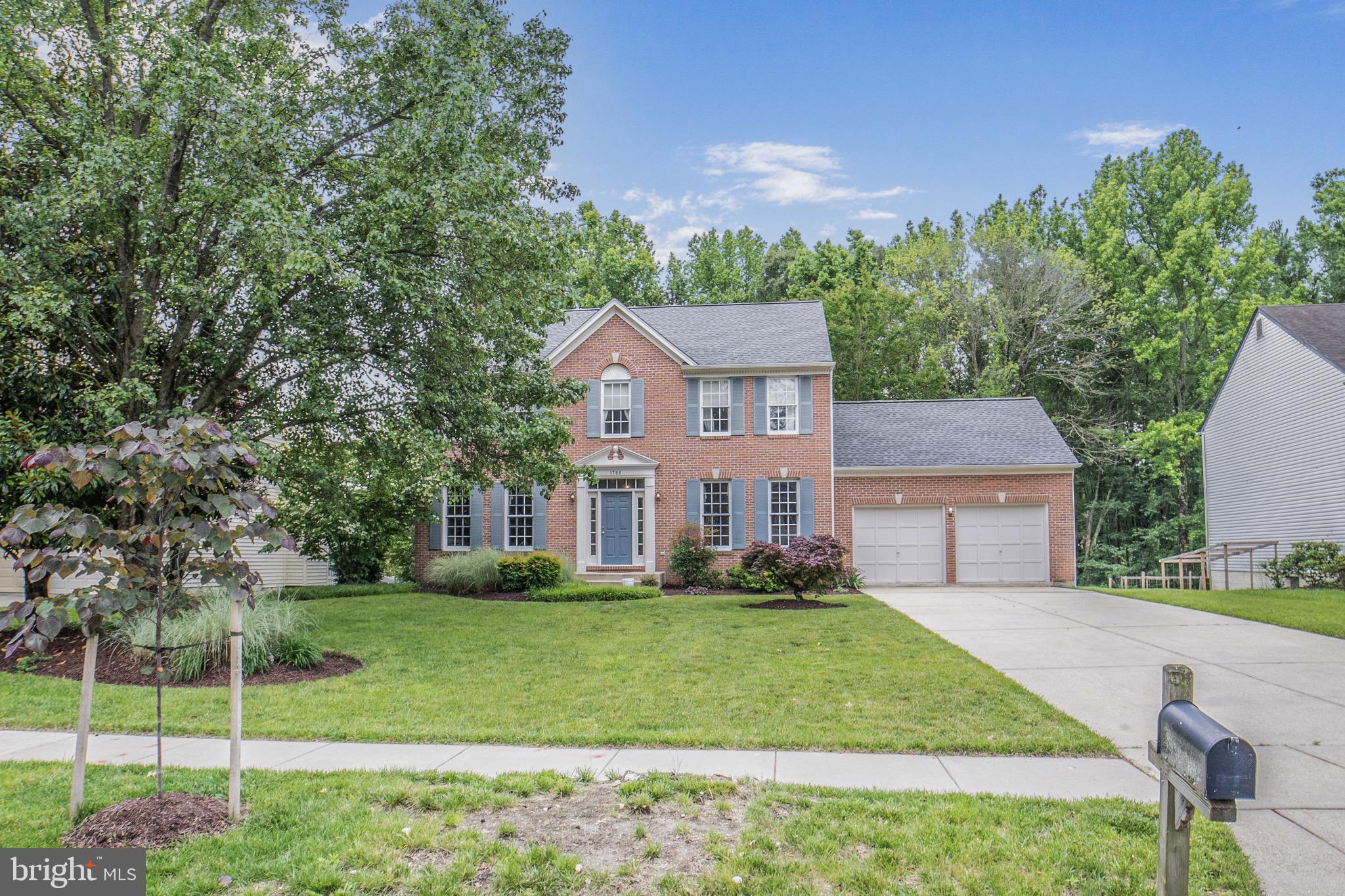 TALL OAKS - Residential