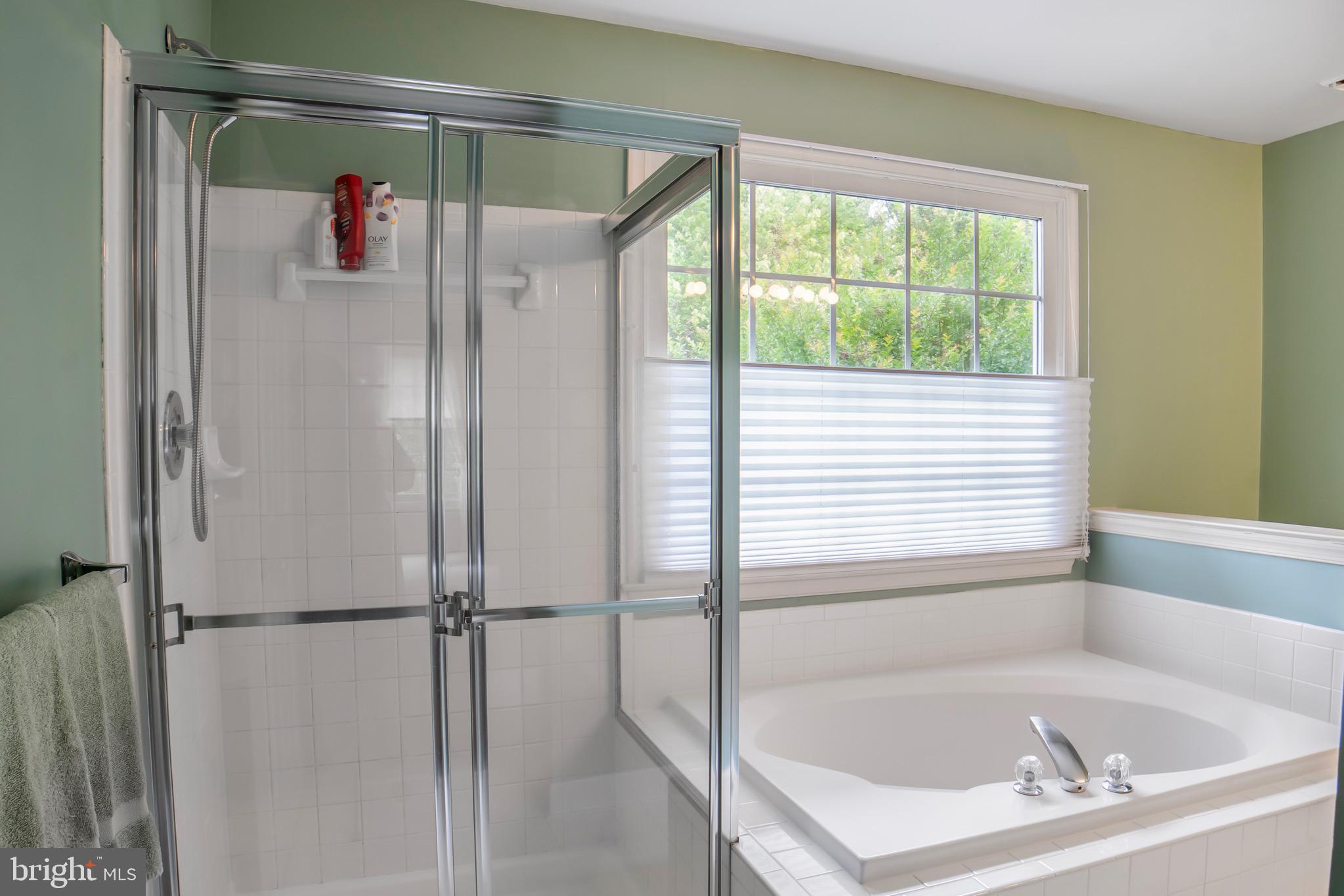 TALL OAKS - Residential