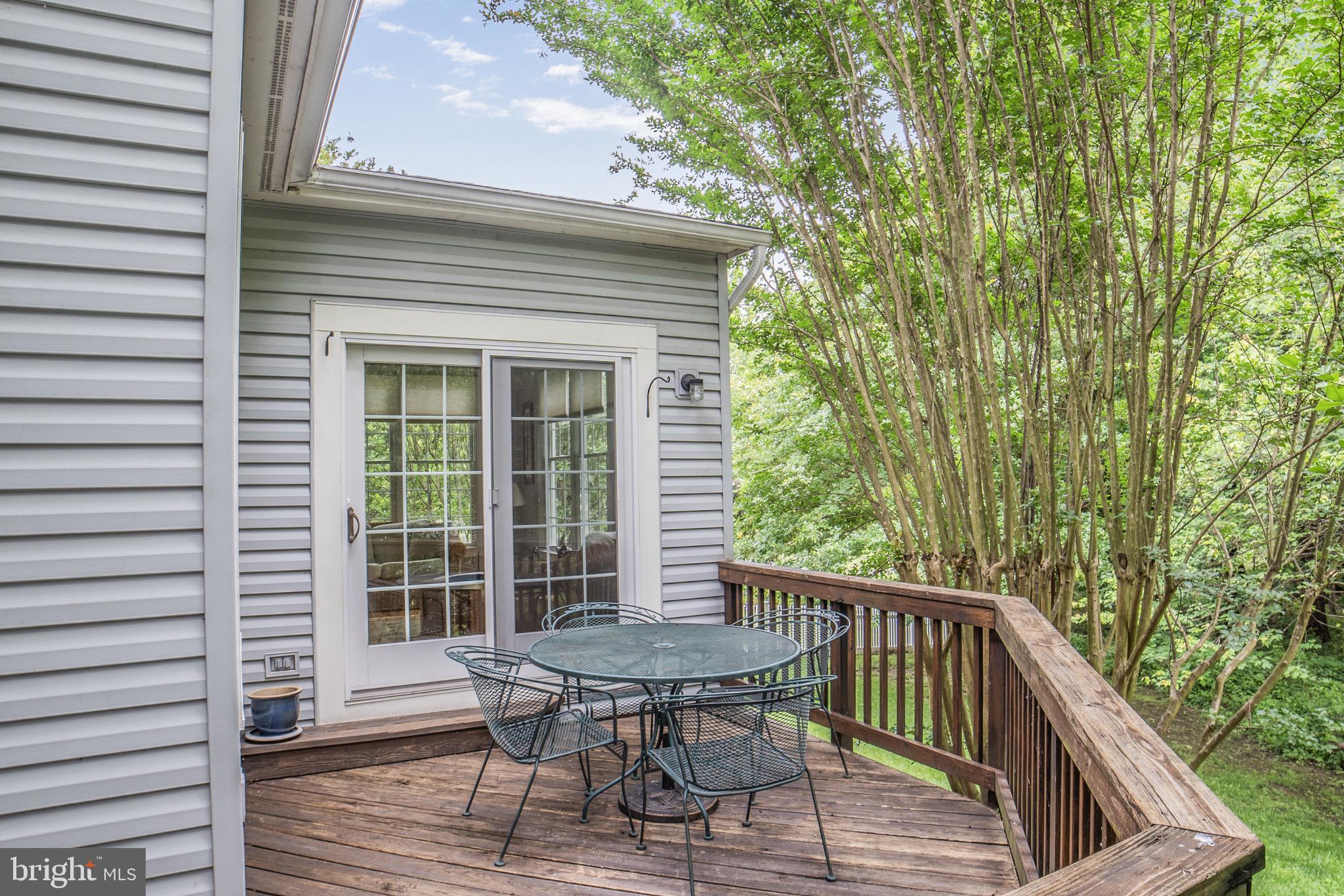 TALL OAKS - Residential