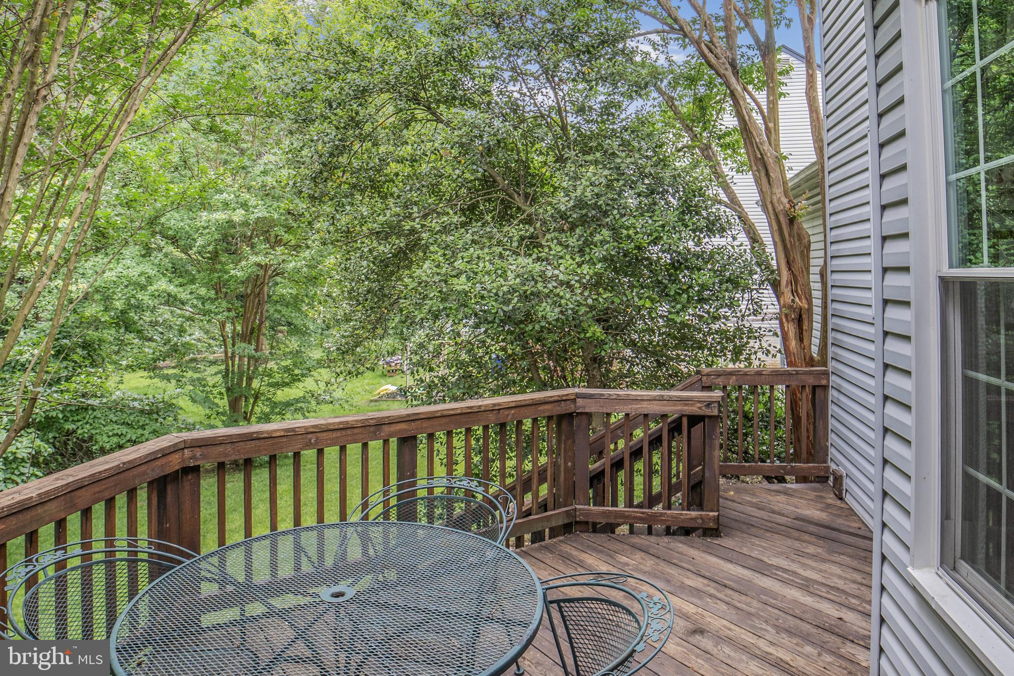 TALL OAKS - Residential