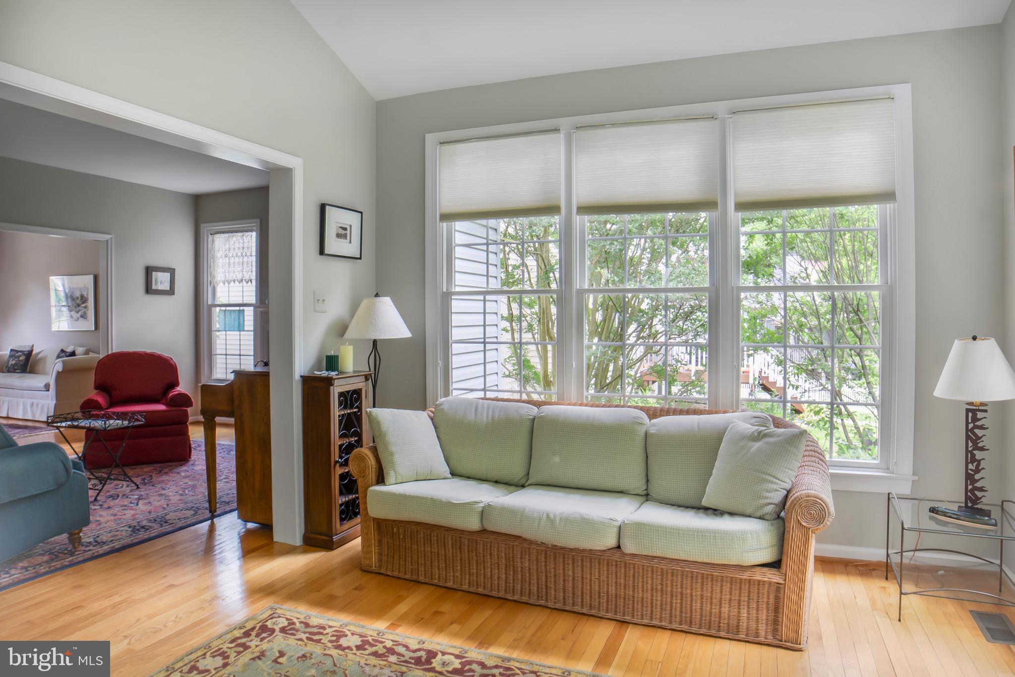 TALL OAKS - Residential