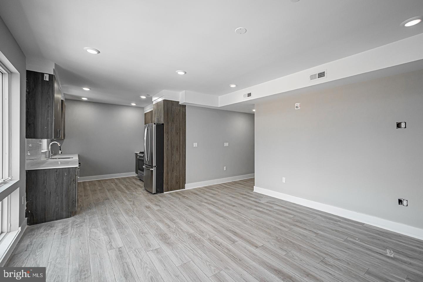 GRADUATE HOSPITAL - Residential Lease