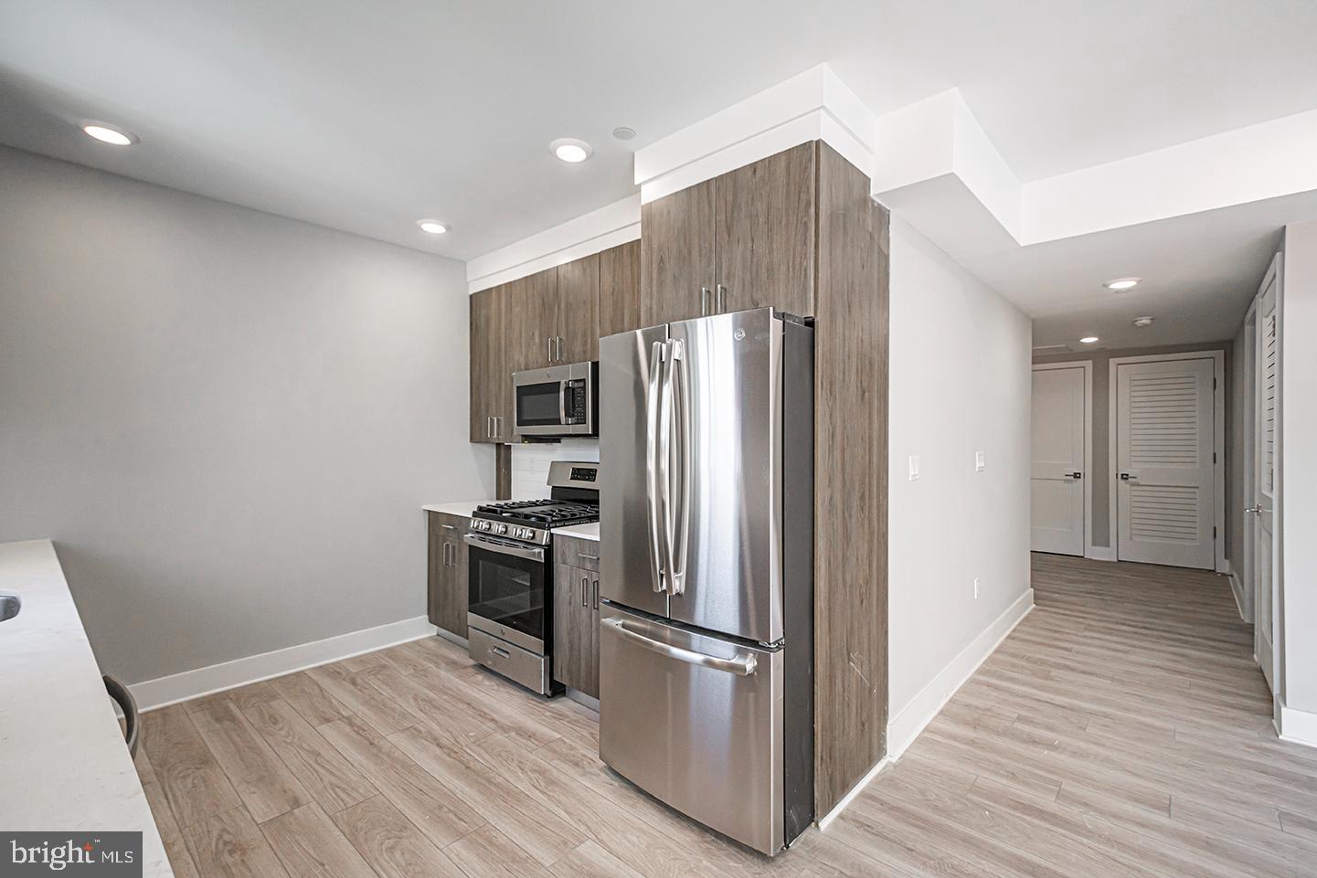 GRADUATE HOSPITAL - Residential Lease