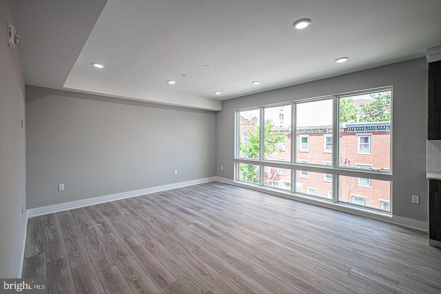 GRADUATE HOSPITAL - Residential Lease