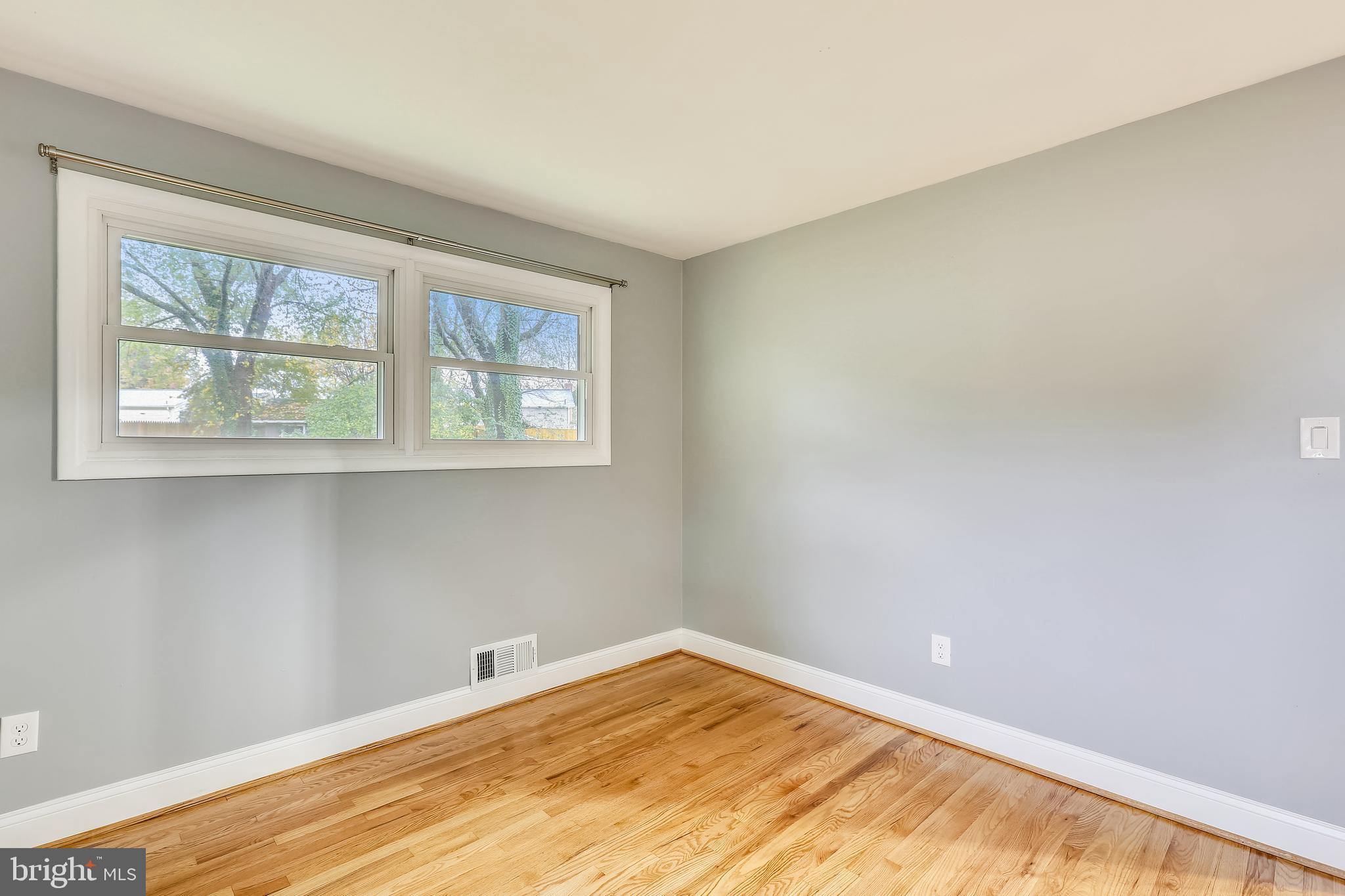 ASPEN HILL PARK - Residential Lease