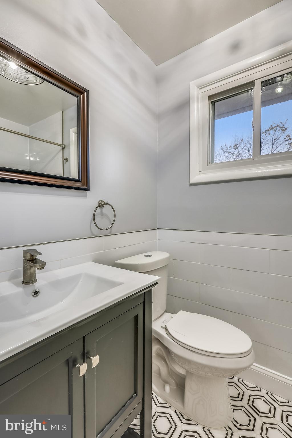 ASPEN HILL PARK - Residential Lease