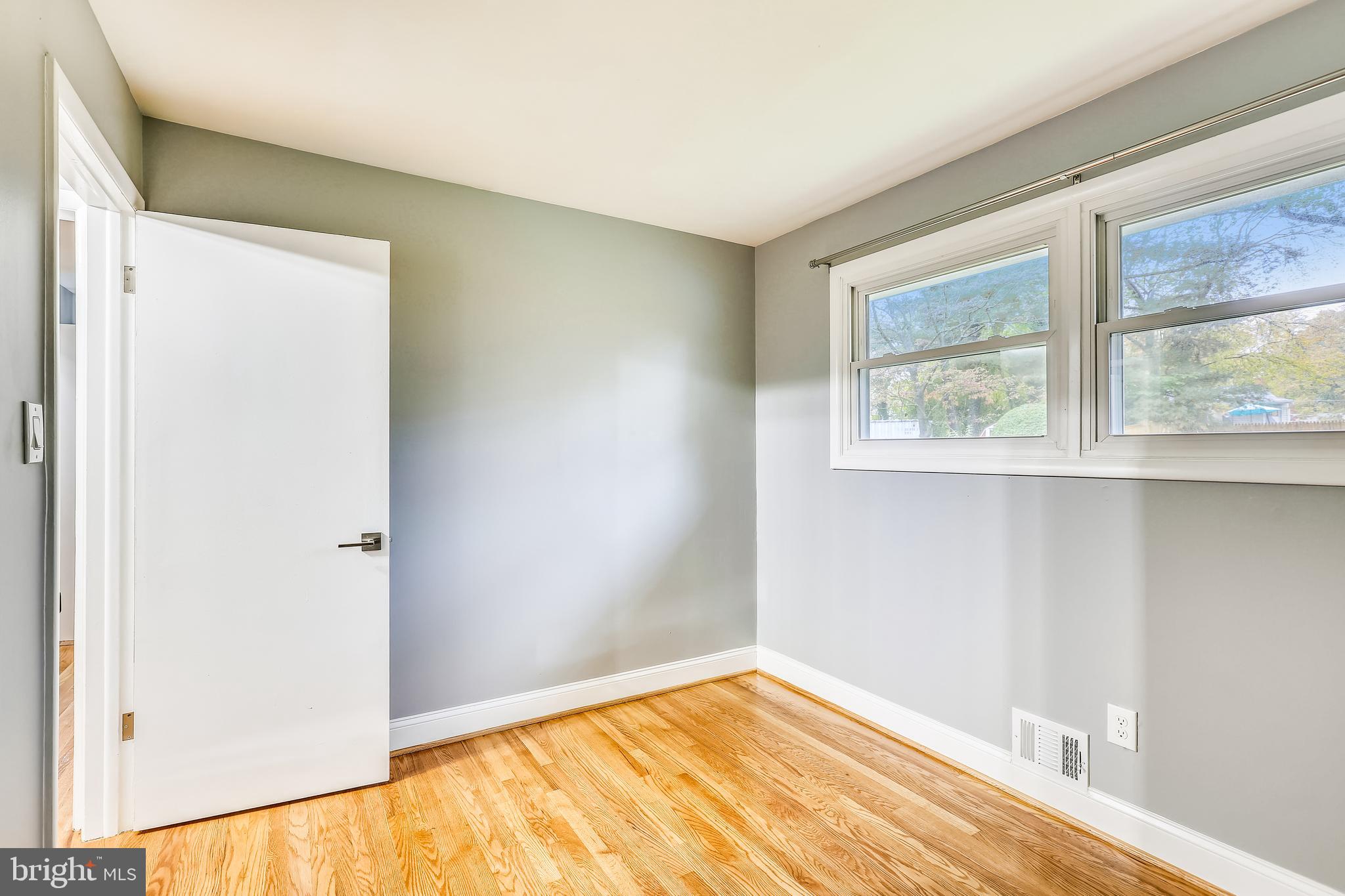 ASPEN HILL PARK - Residential Lease