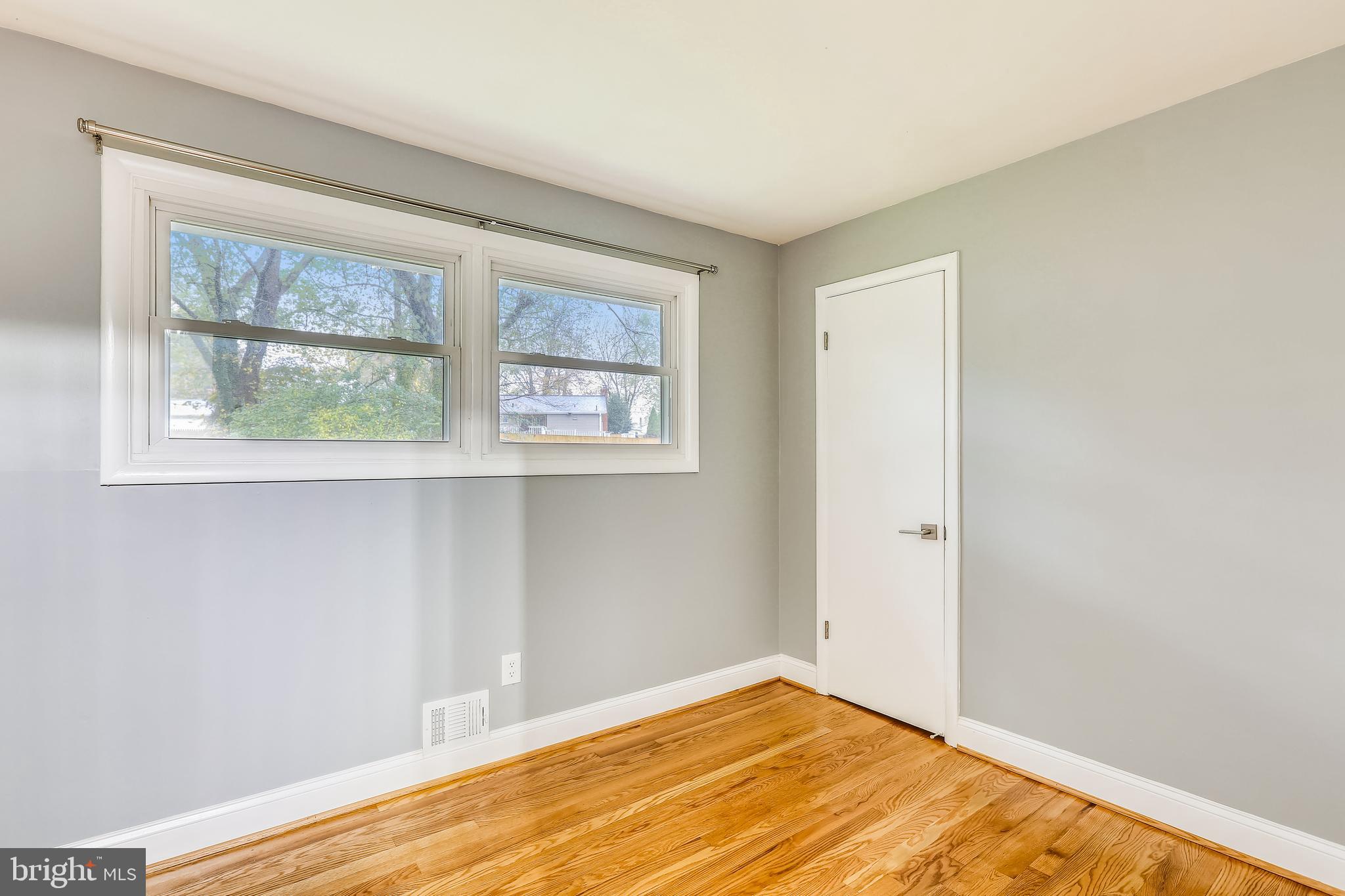 ASPEN HILL PARK - Residential Lease