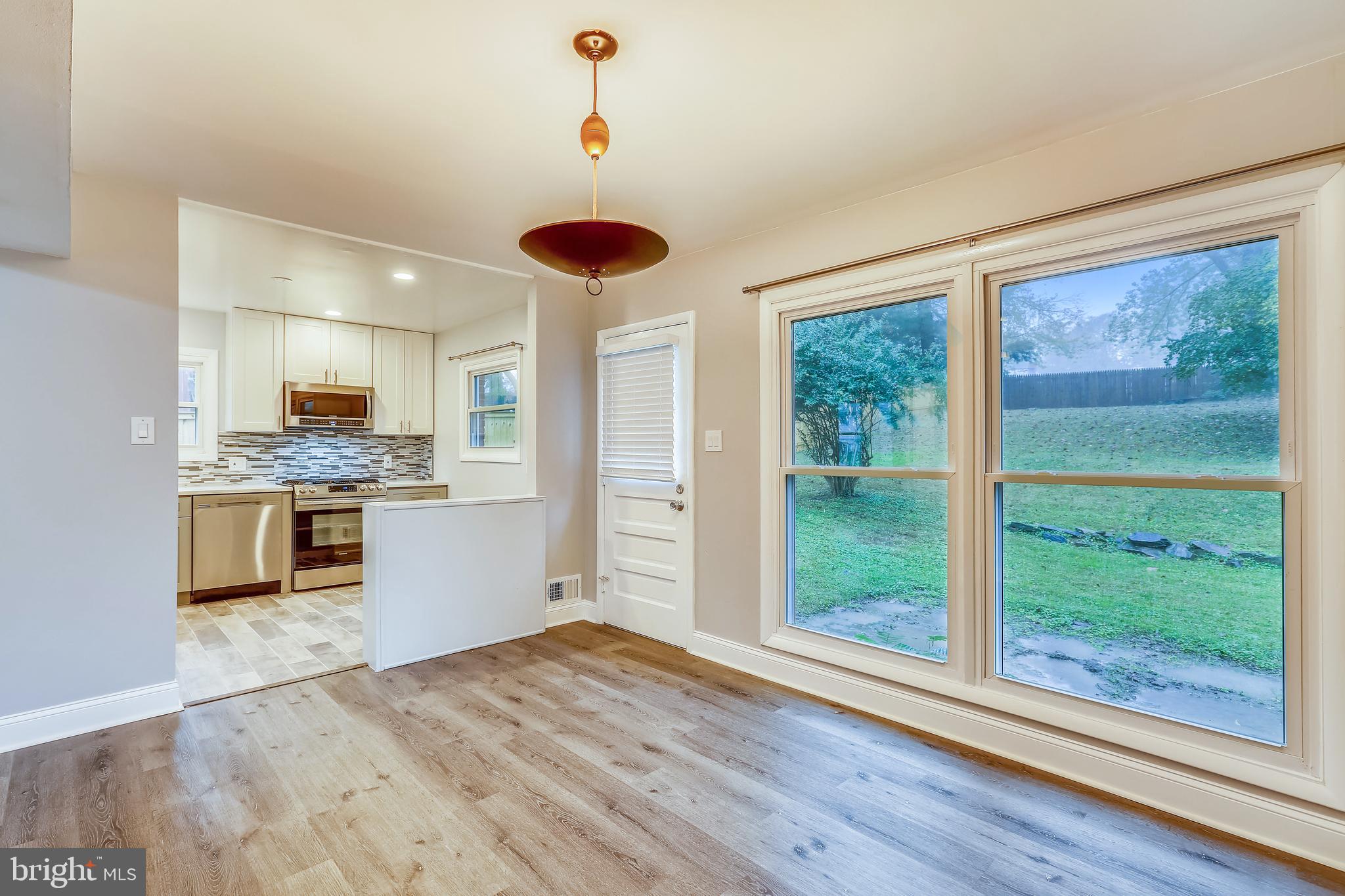 ASPEN HILL PARK - Residential Lease