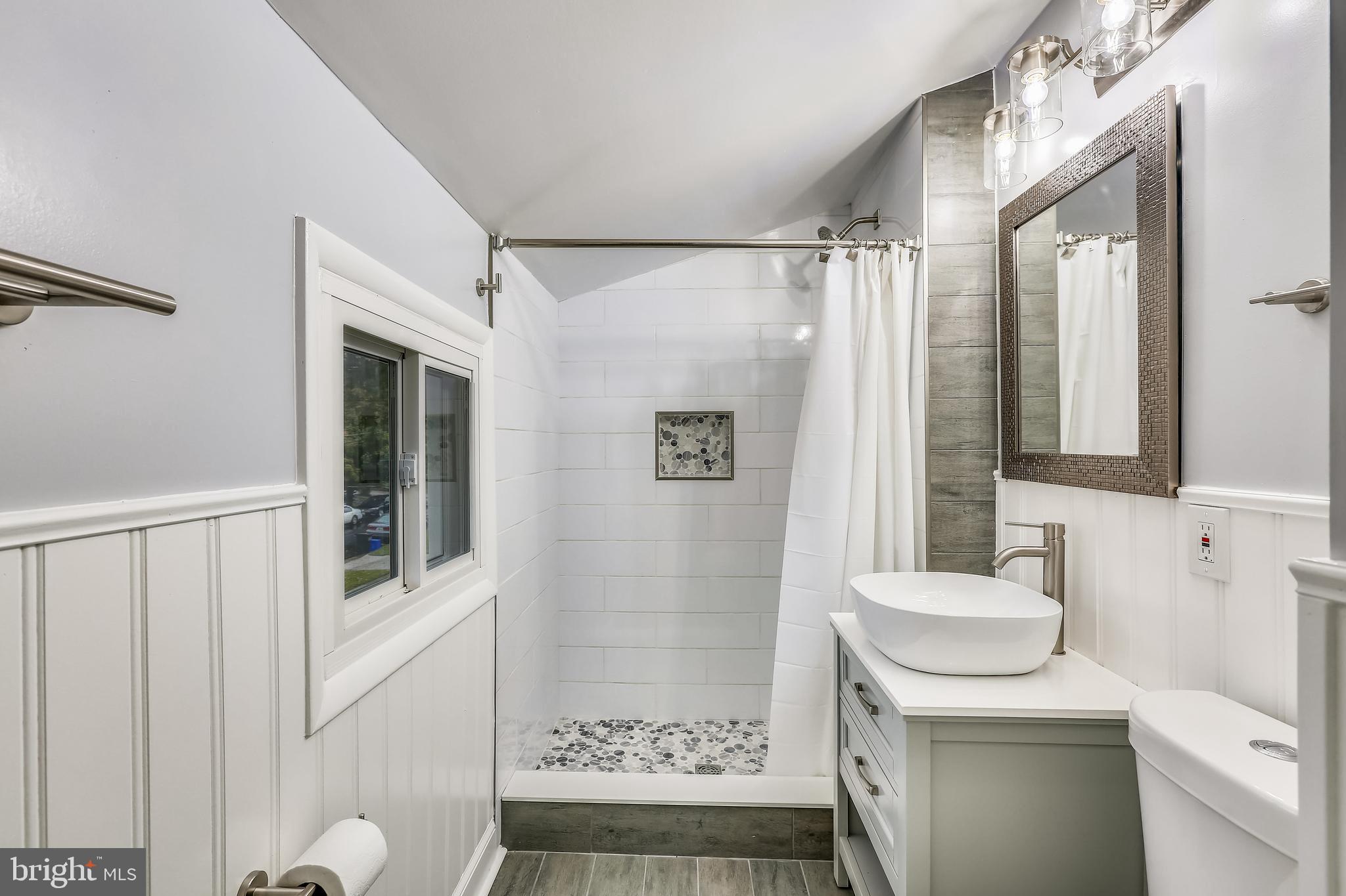 ASPEN HILL PARK - Residential Lease