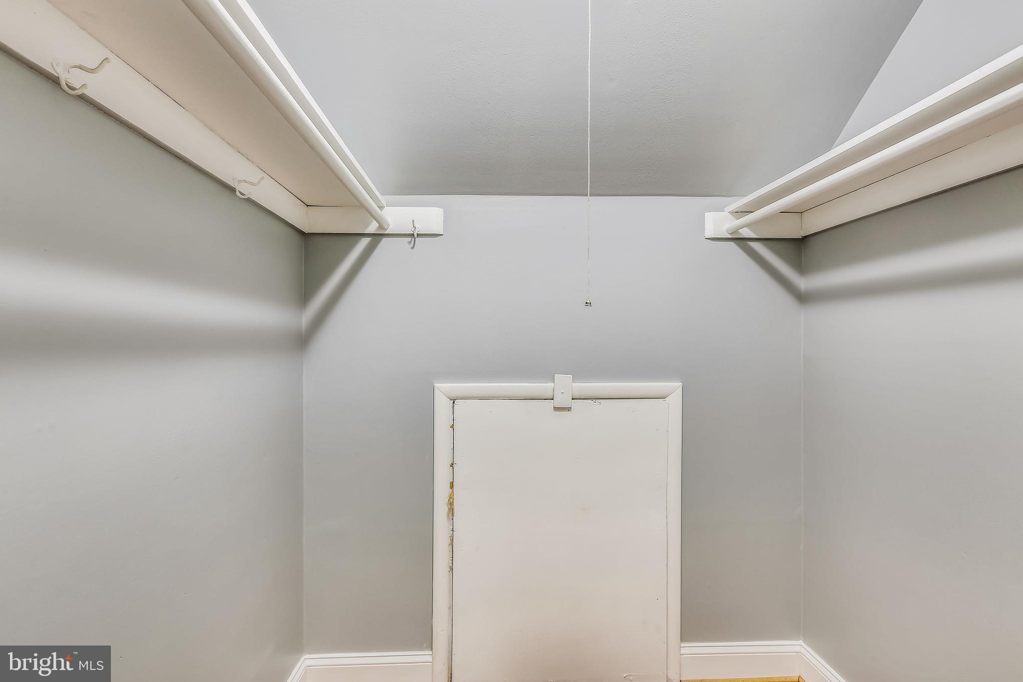 ASPEN HILL PARK - Residential Lease