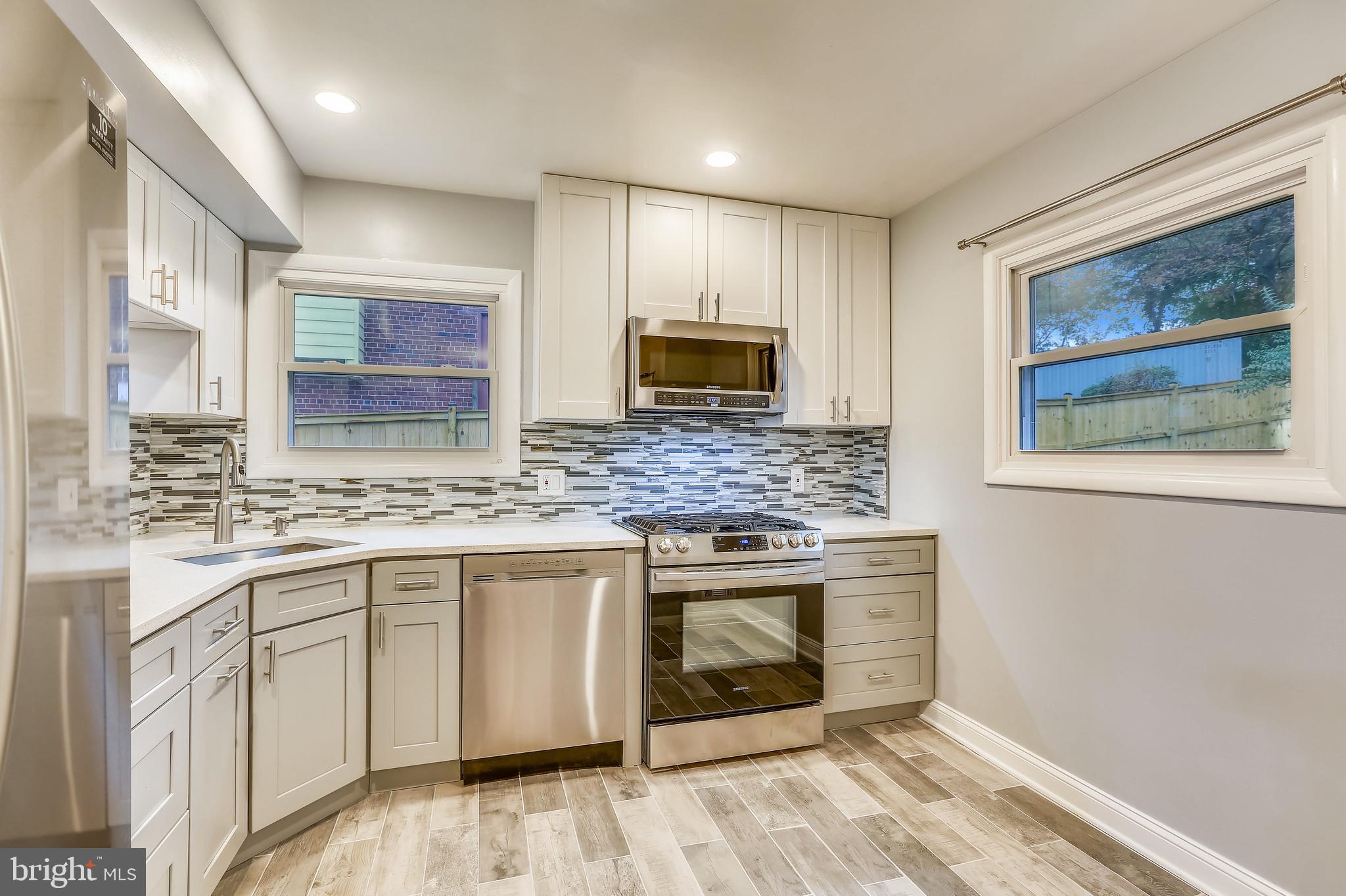 ASPEN HILL PARK - Residential Lease