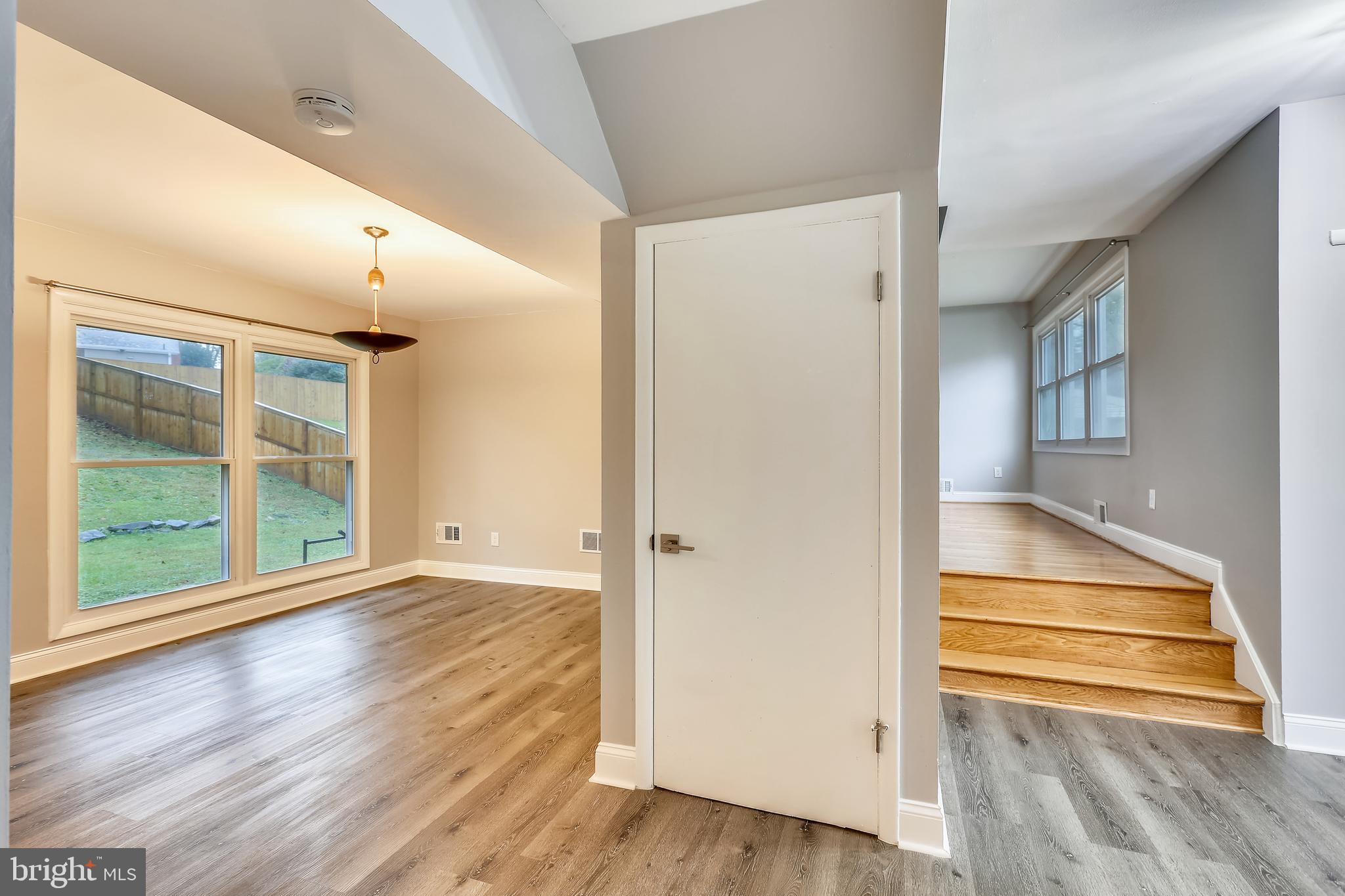 ASPEN HILL PARK - Residential Lease