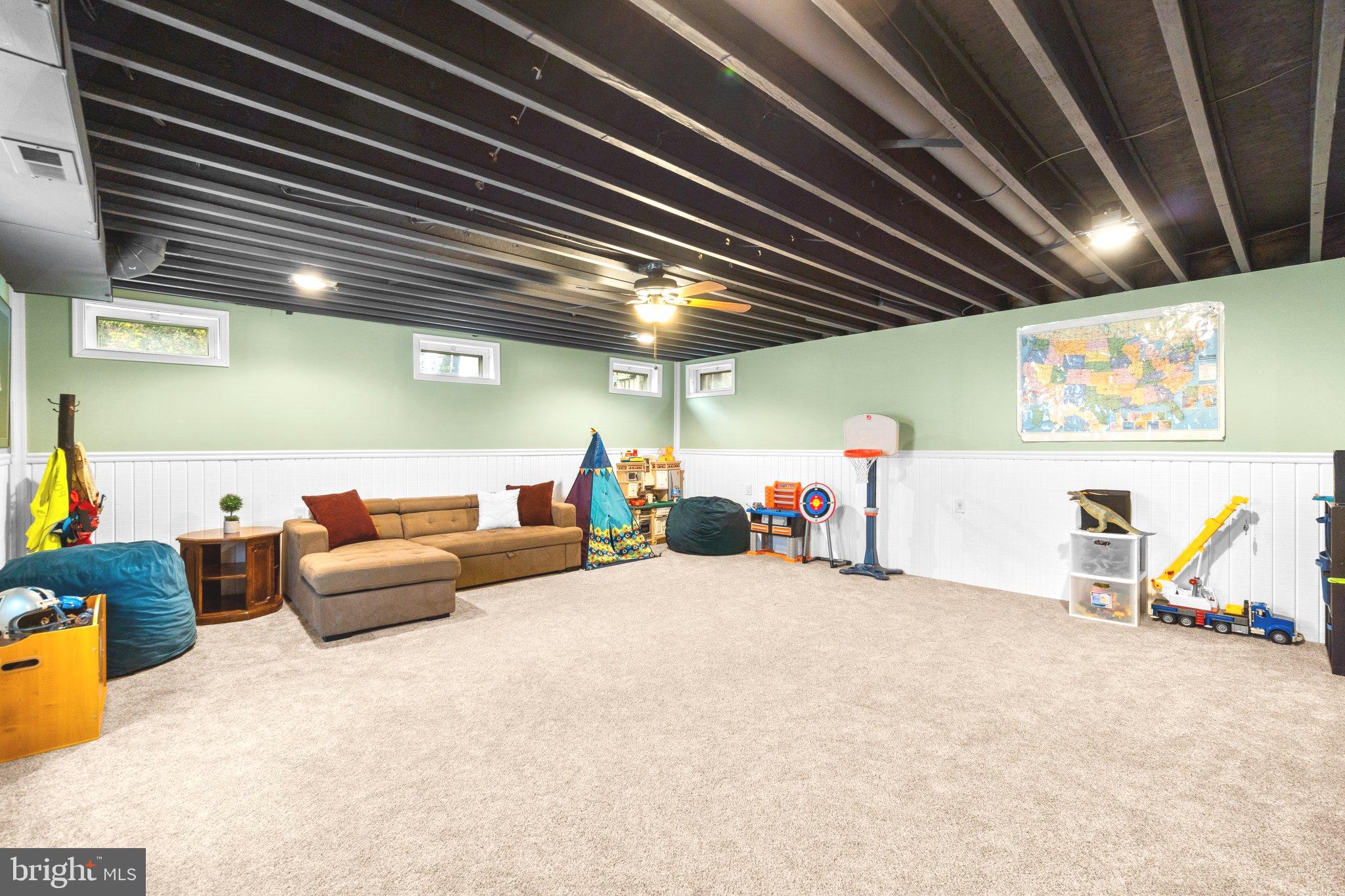 VILLAS AT WESTWINDS - Residential