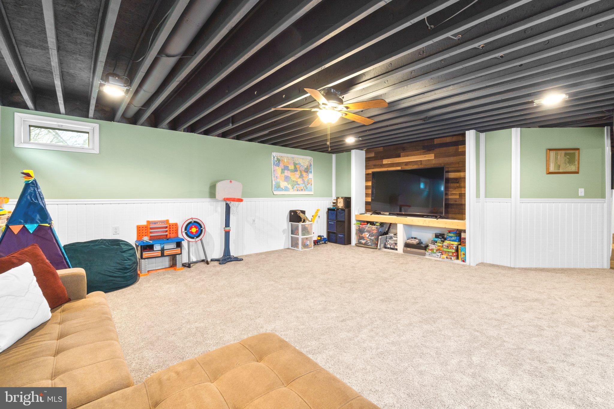 VILLAS AT WESTWINDS - Residential