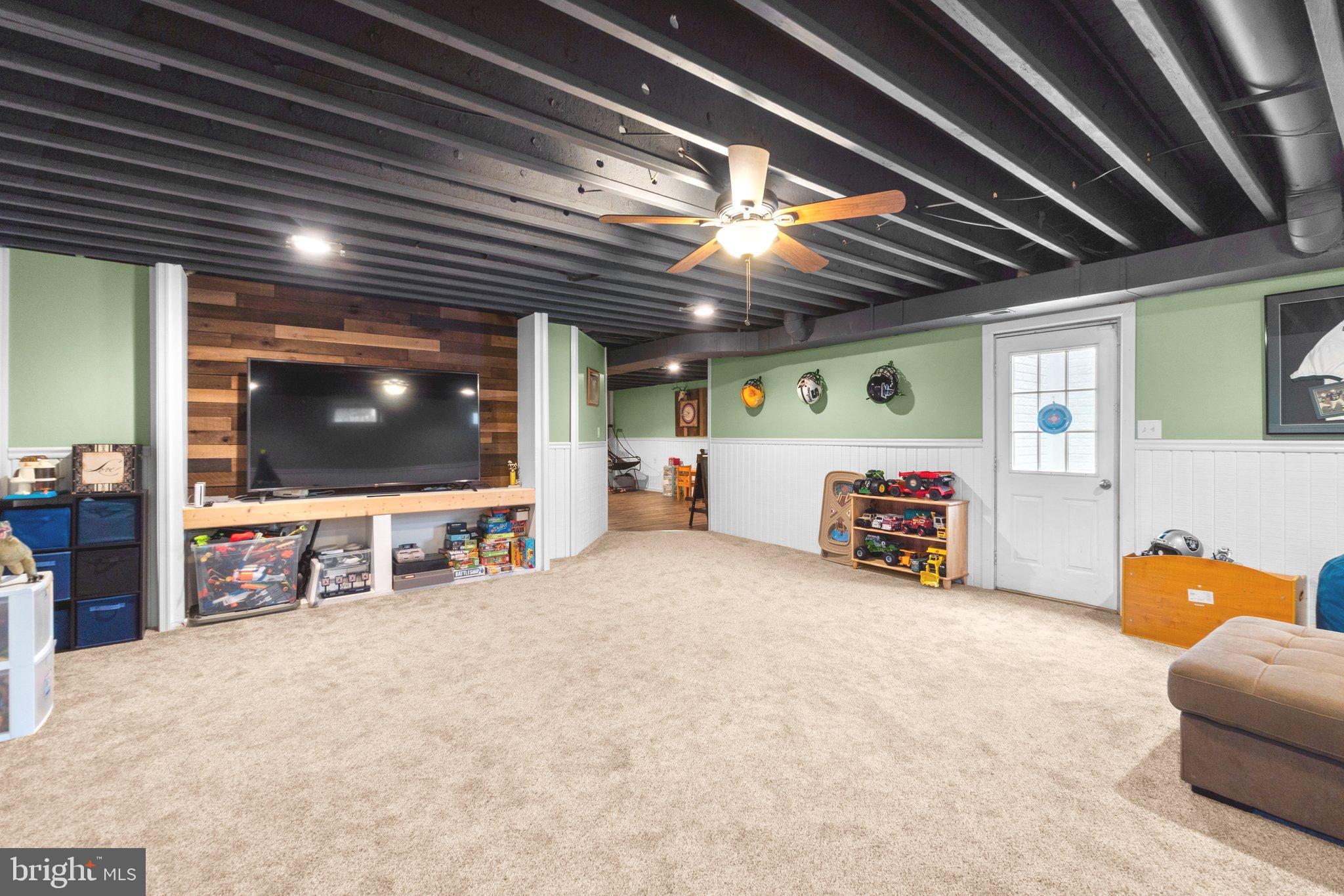 VILLAS AT WESTWINDS - Residential