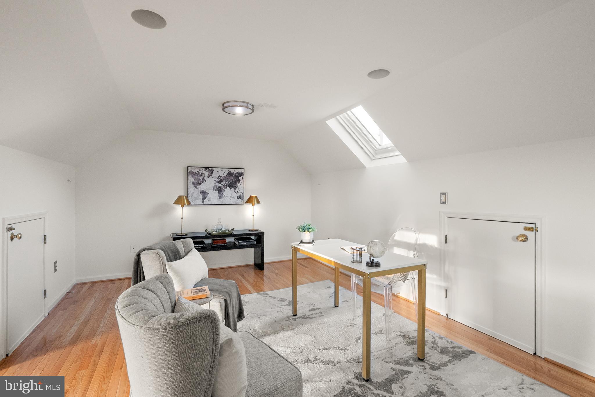 ROSEMONT - Residential