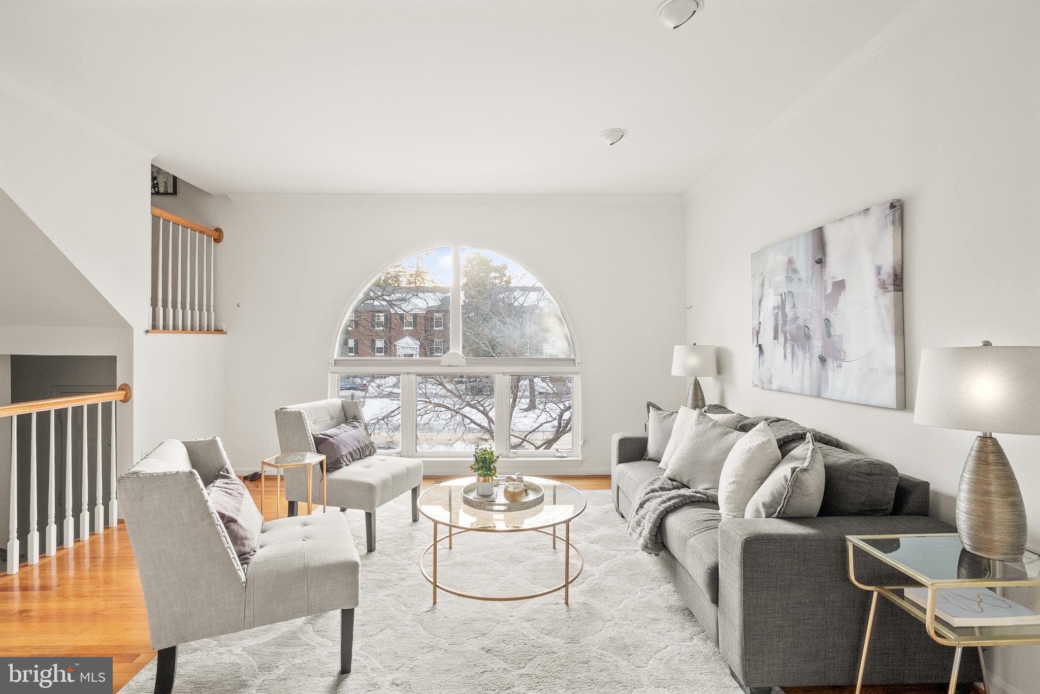 415 COMMONWEALTH AVENUE